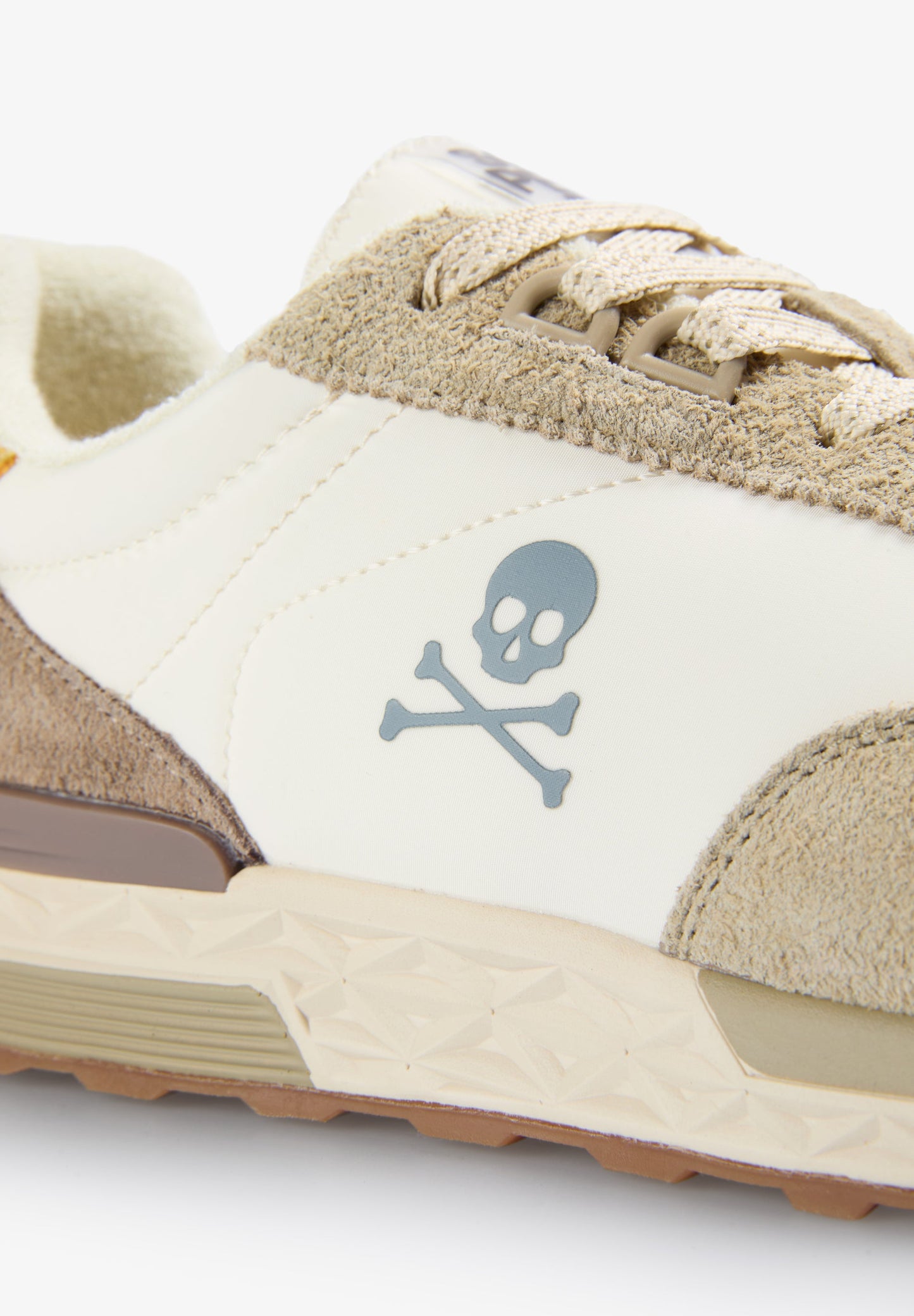 SNEAKERS WITH SIDE SKULL