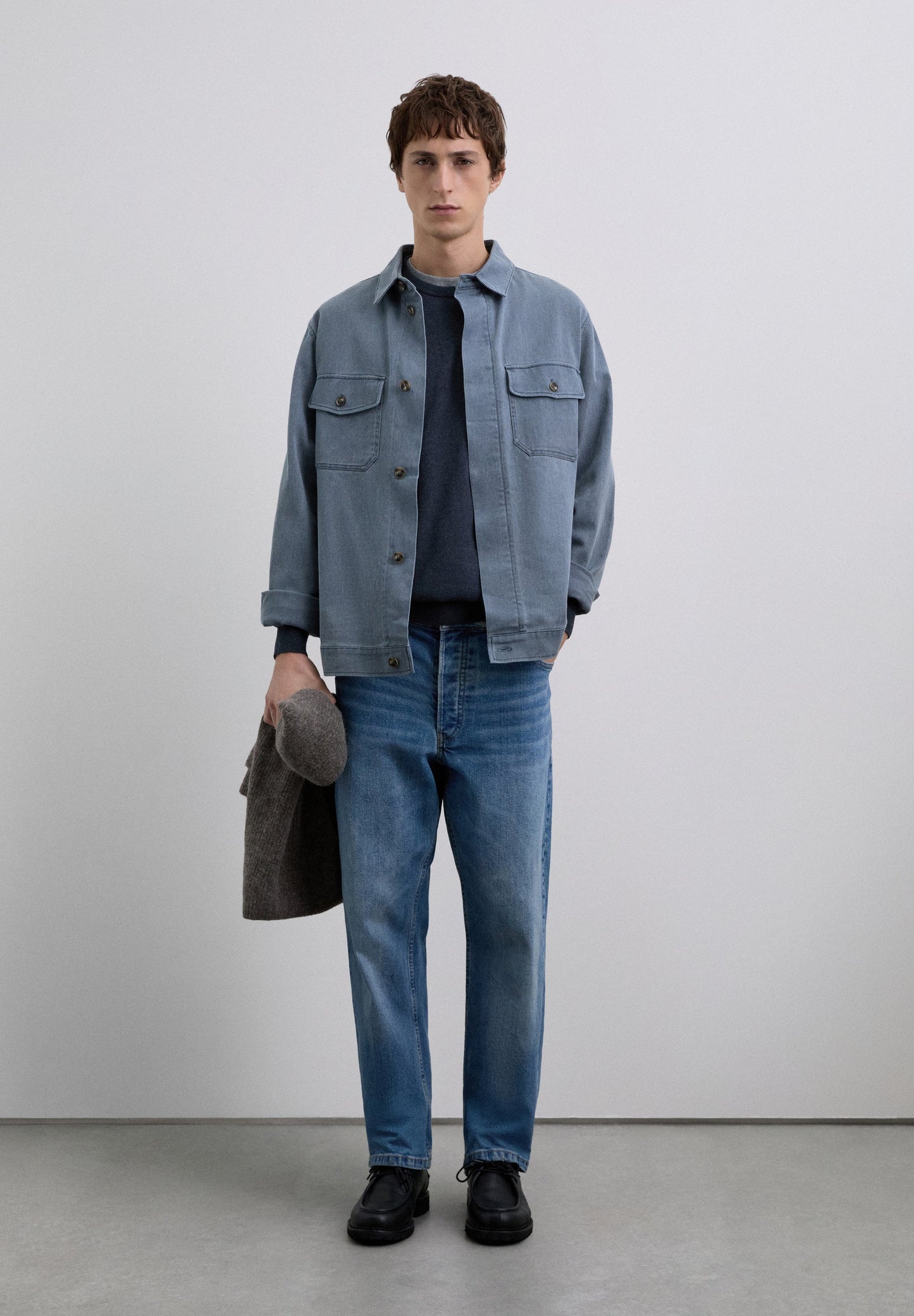 SWEATER WITH EMBROIDERED SKULL