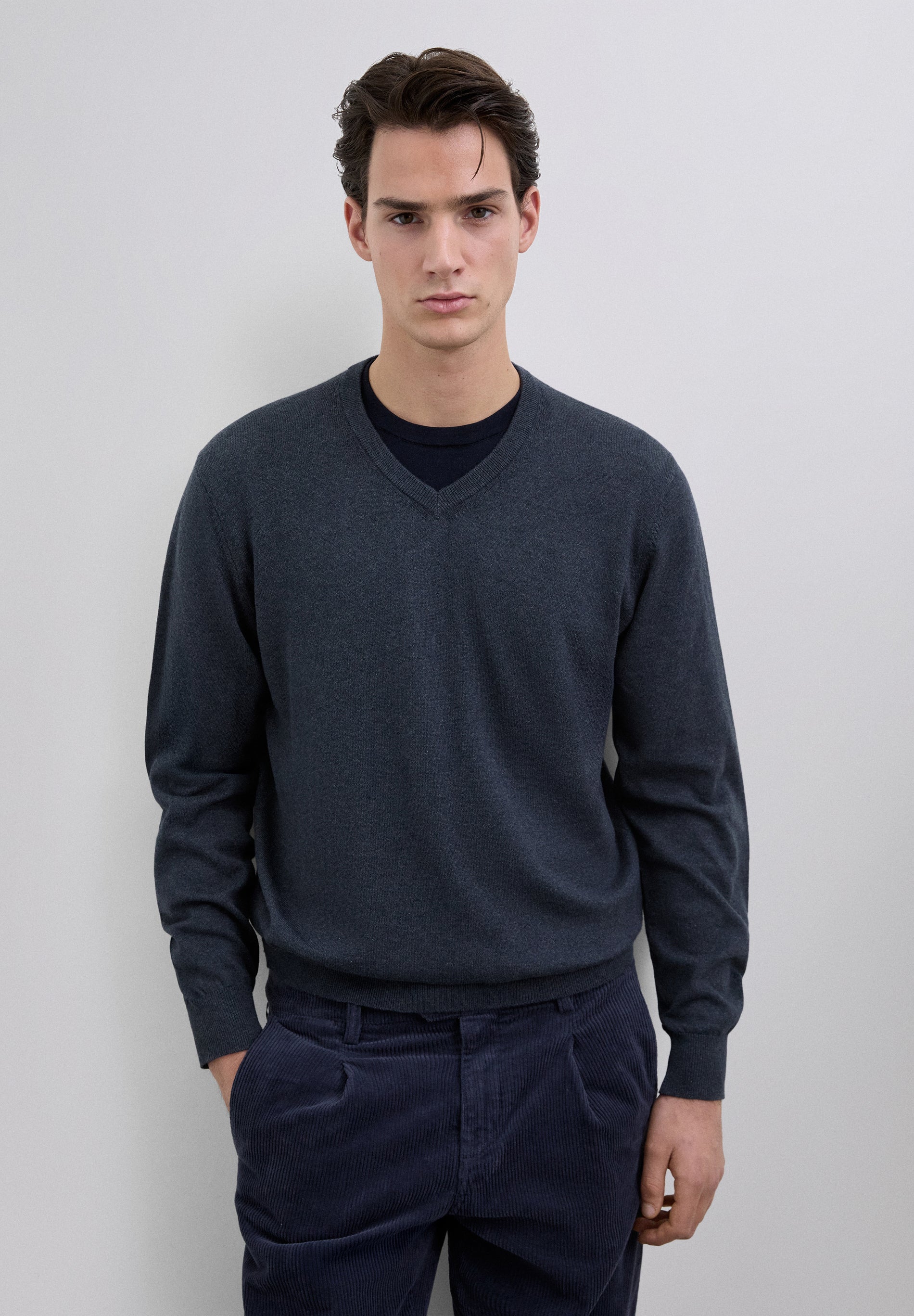 V-NECK SKULL SWEATER