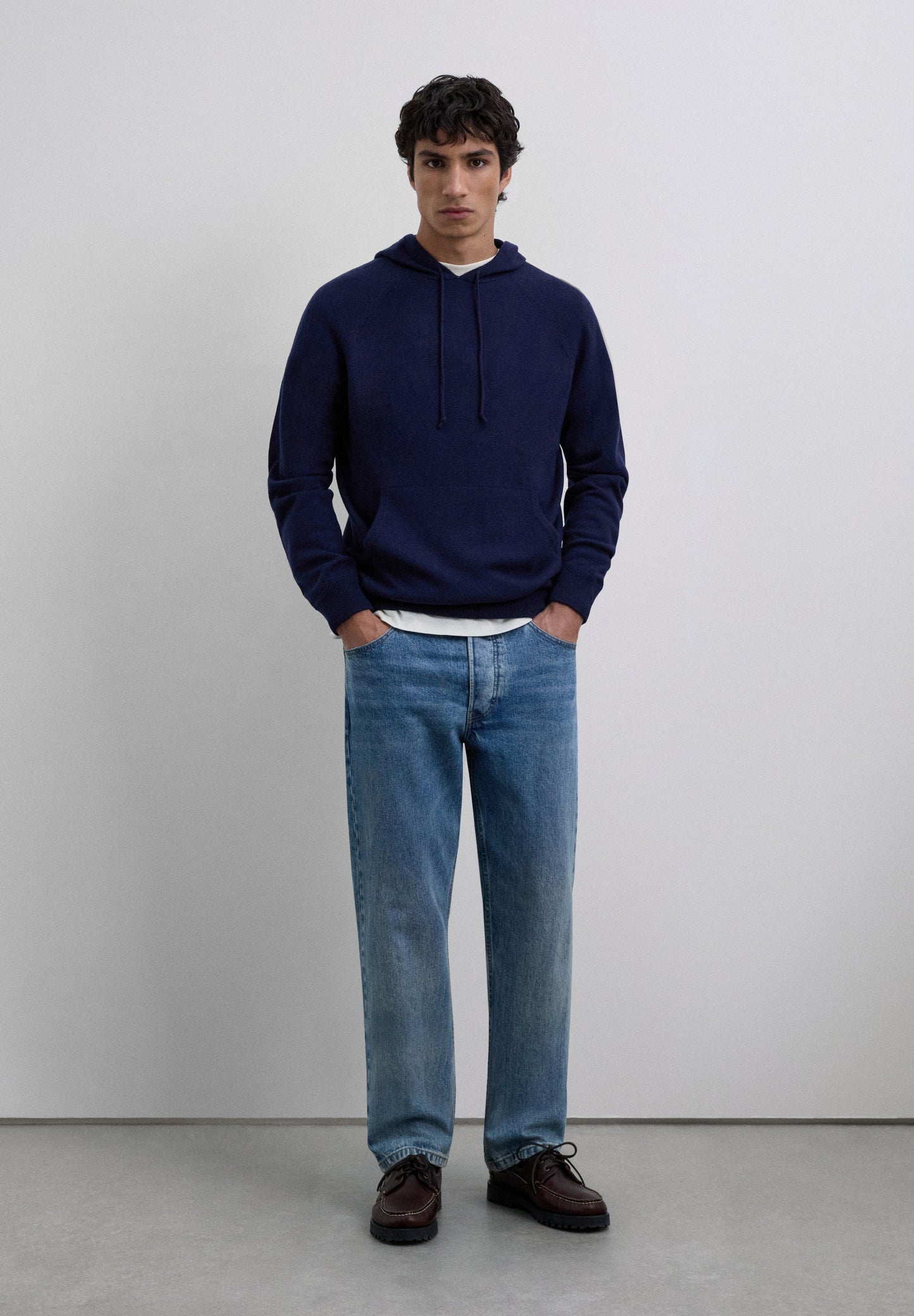 WOOL SWEATER WITH ADJUSTABLE HOOD