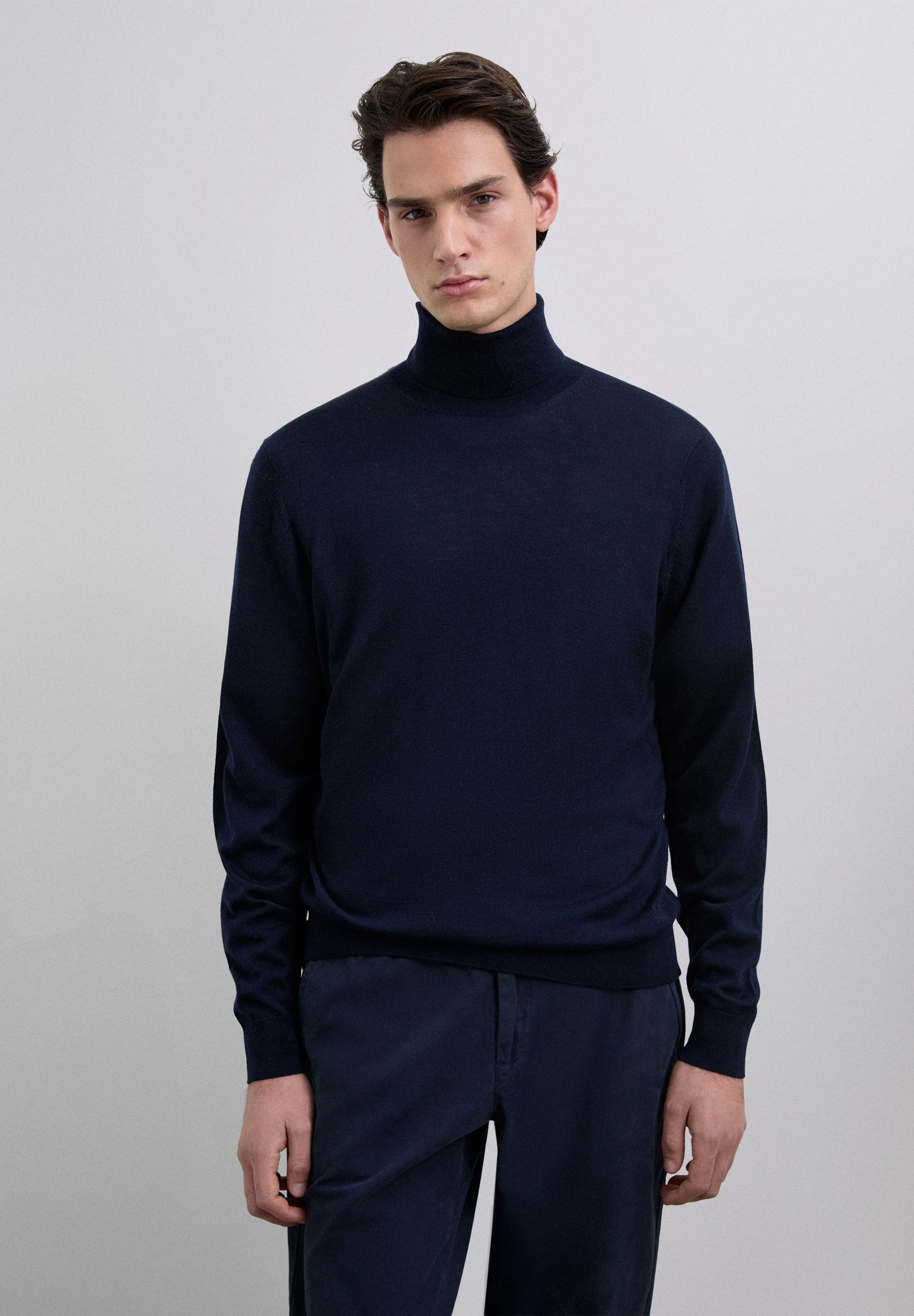 TURN-DOWN COLLAR SWEATER