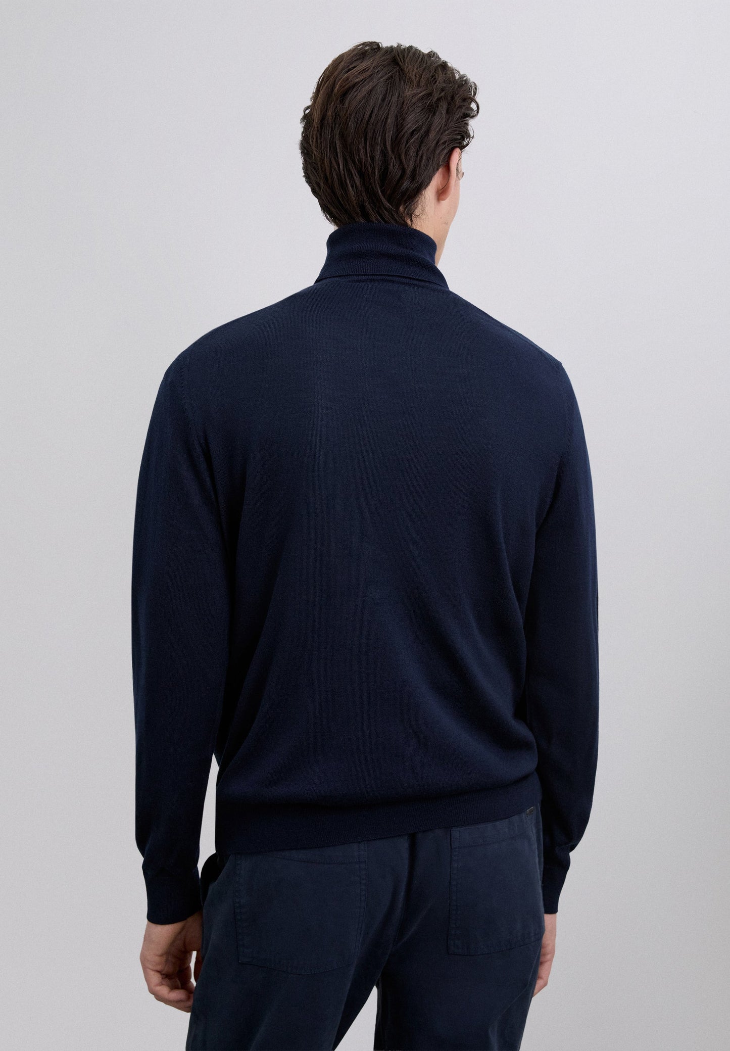 TURN-DOWN COLLAR SWEATER