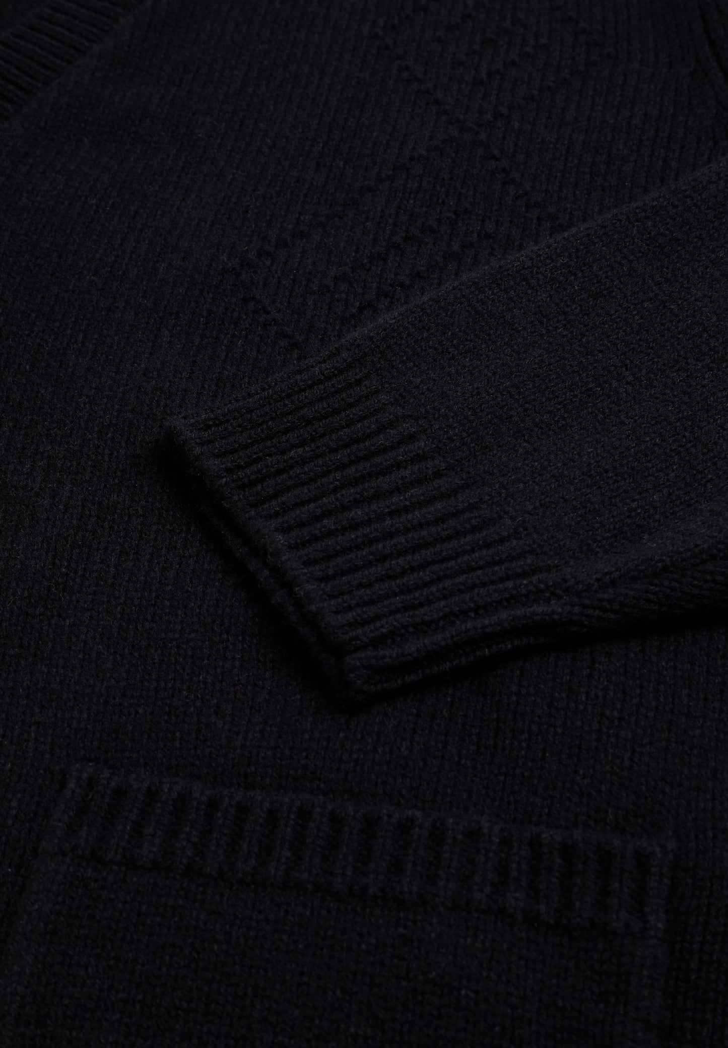 WOOL DIAMOND PATTERN CARDIGAN