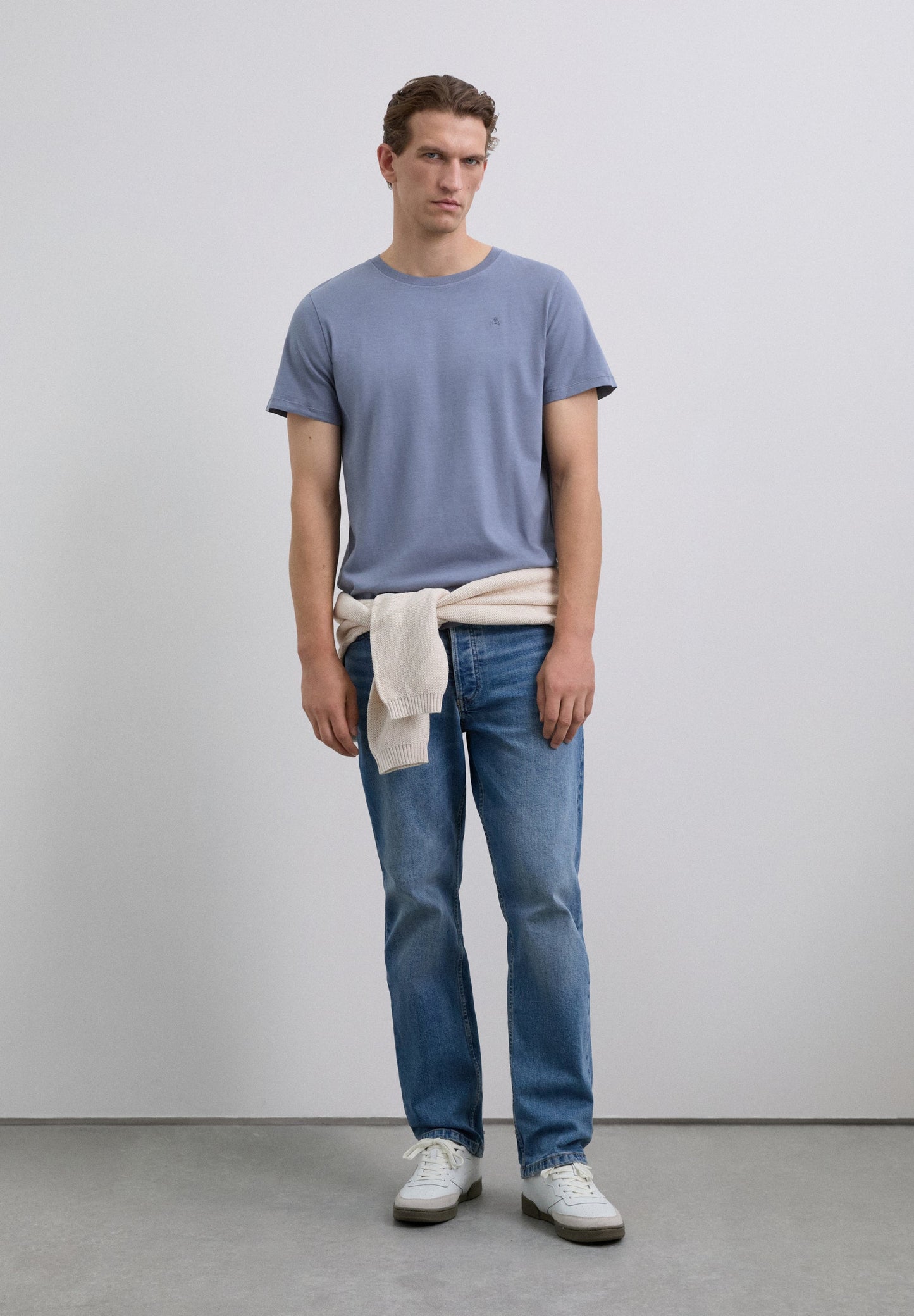 T-SHIRT WITH MATCHING EMBROIDERED SKULL