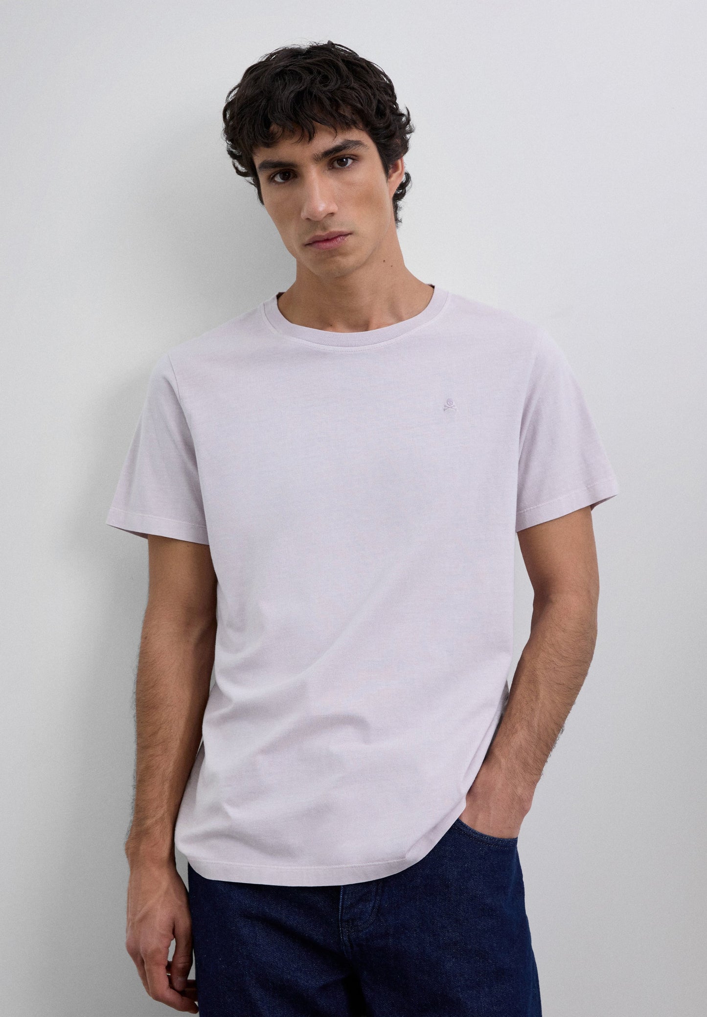 CAMISETA CALAVERA BORDADA TONO - Scalpers