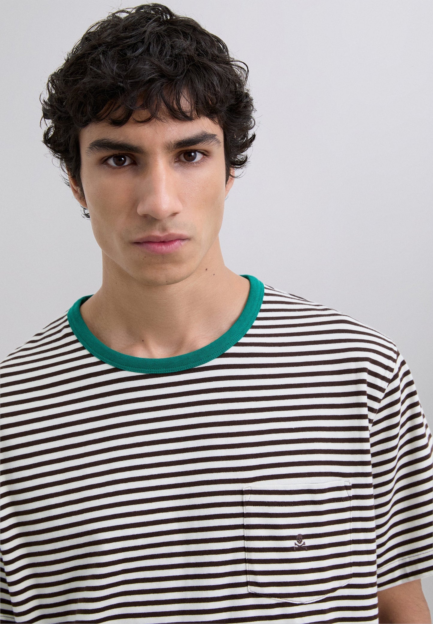 SKULL AND STRIPES T-SHIRT