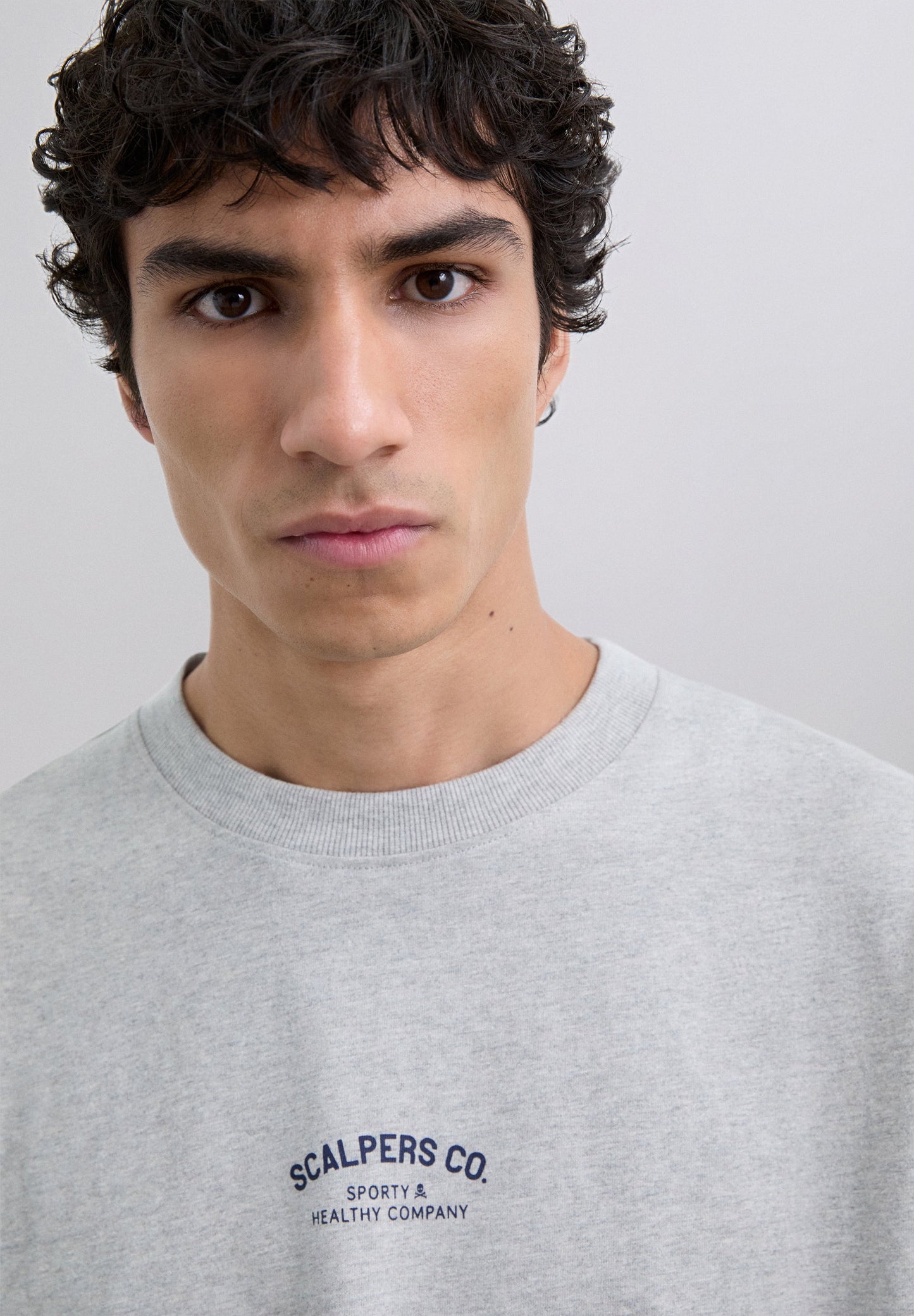 PRINT T-SHIRT WITH CONTRAST LOGO