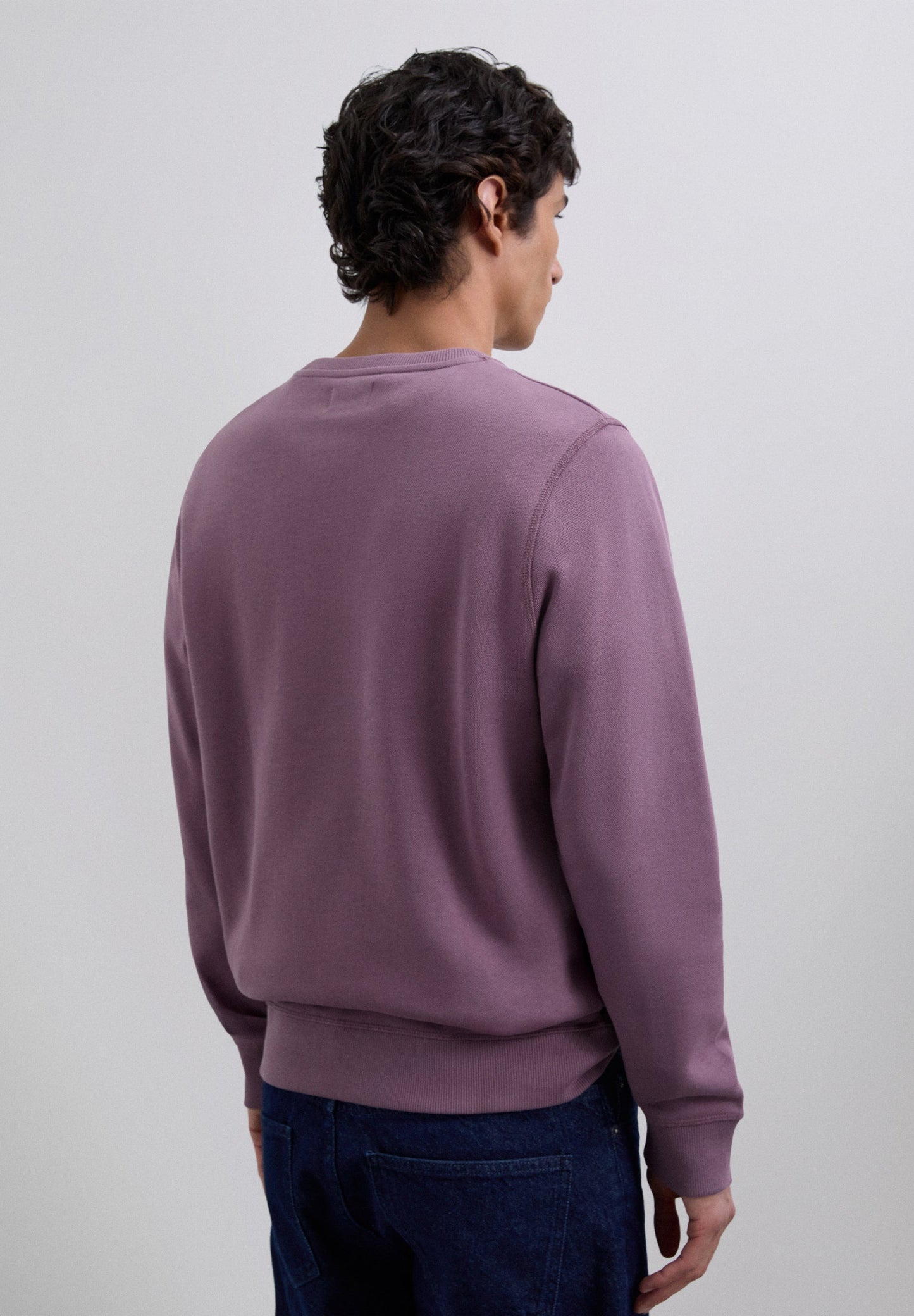 SWEATSHIRT WITH EMBROIDERED SKULL