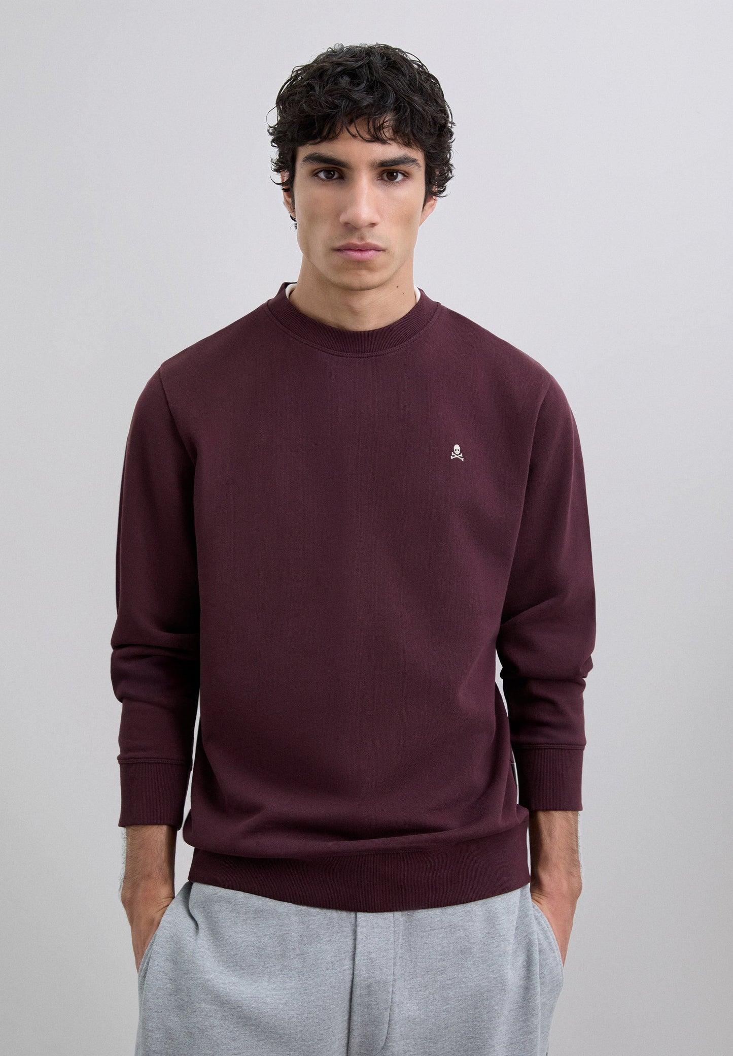 SWEATSHIRT WITH EMBROIDERED SKULL