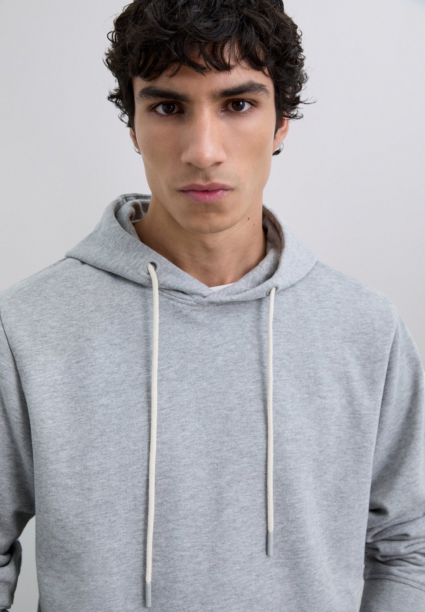 ADJUSTABLE HOODIE