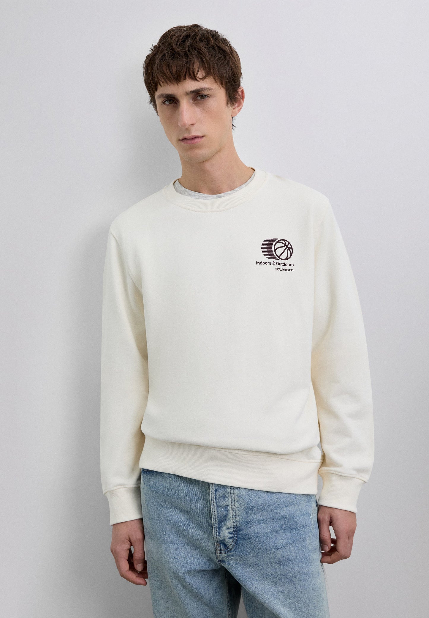 CREW NECK REGULAR FIT SWEATSHIRT
