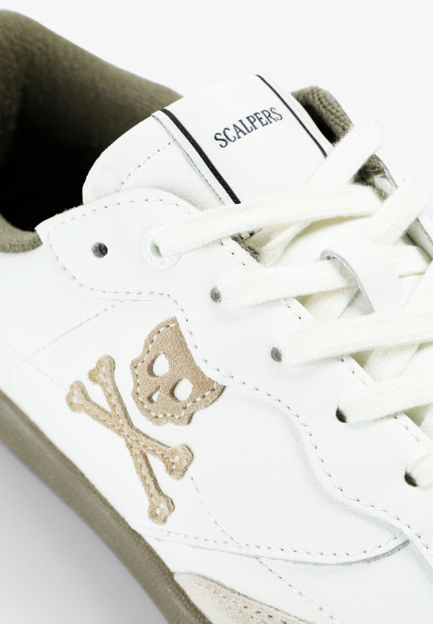 LEATHER SKULL SNEAKERS