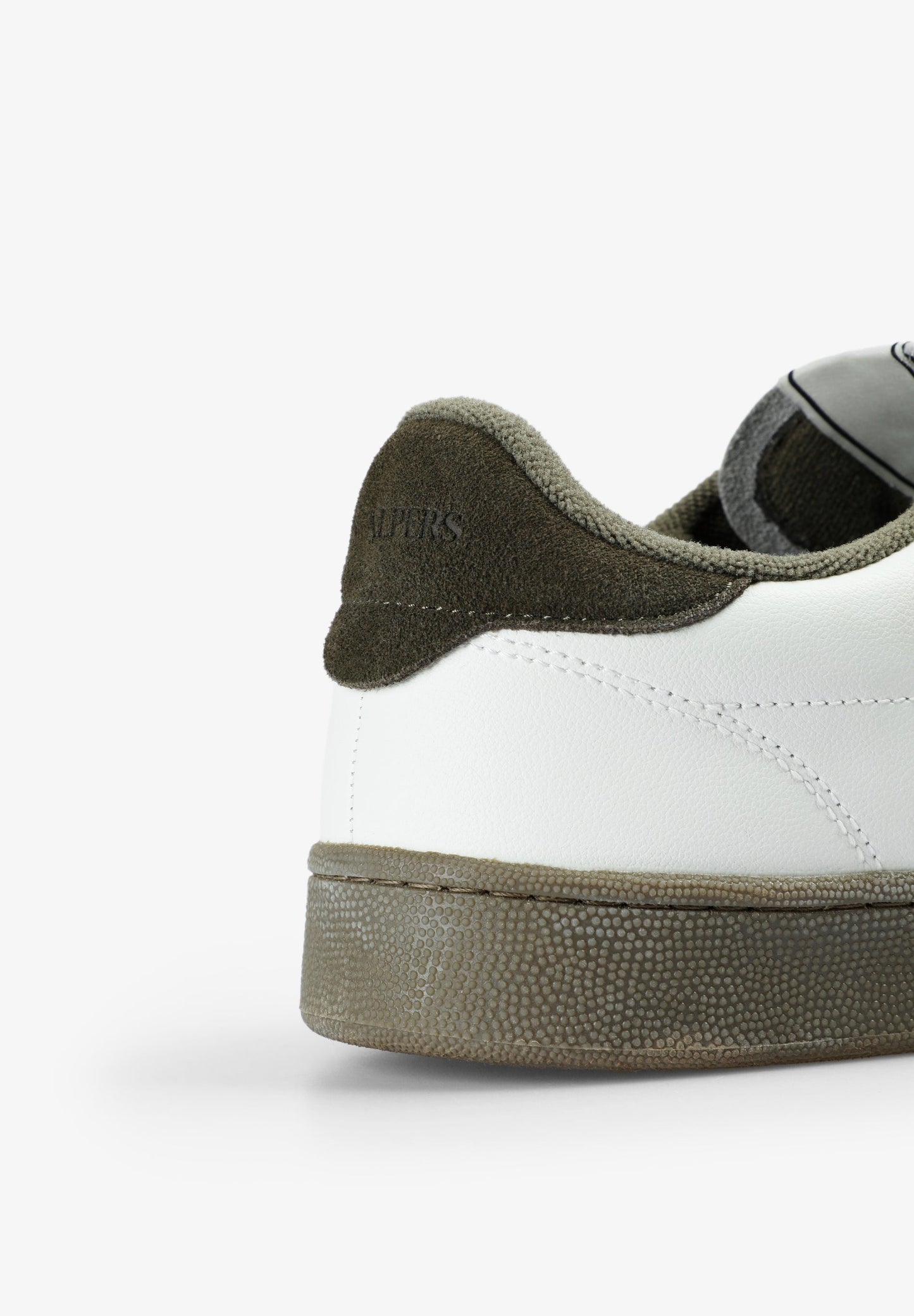 LEATHER SKULL SNEAKERS