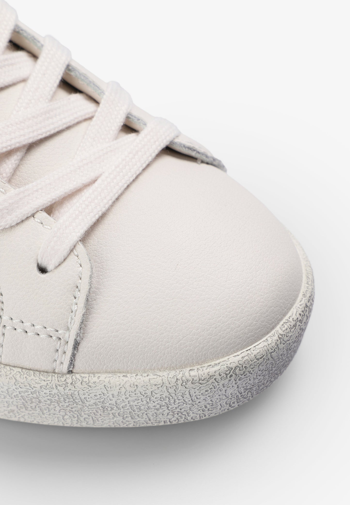 CONTRAST LEATHER SNEAKERS