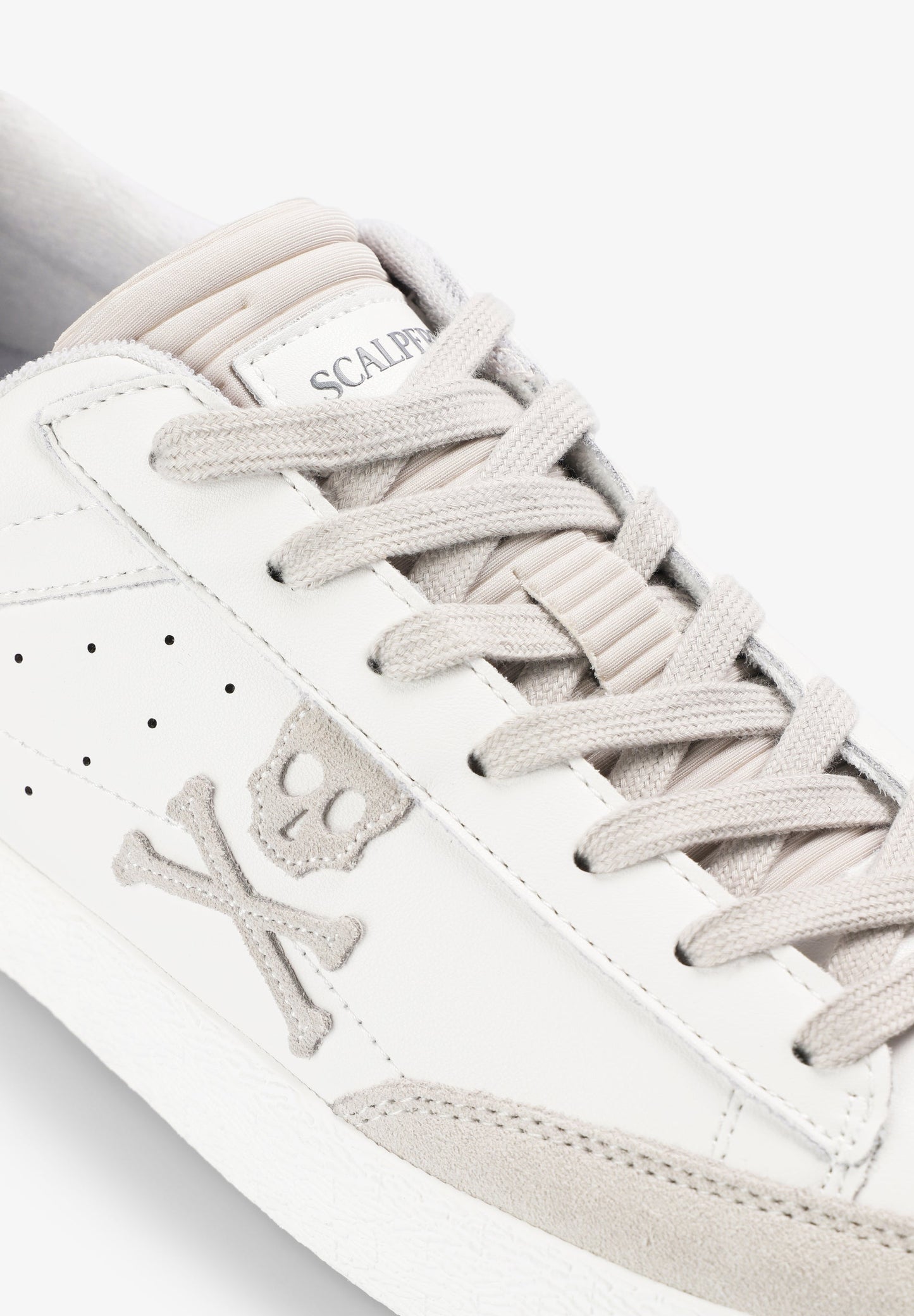 LEATHER SKULL SNEAKERS