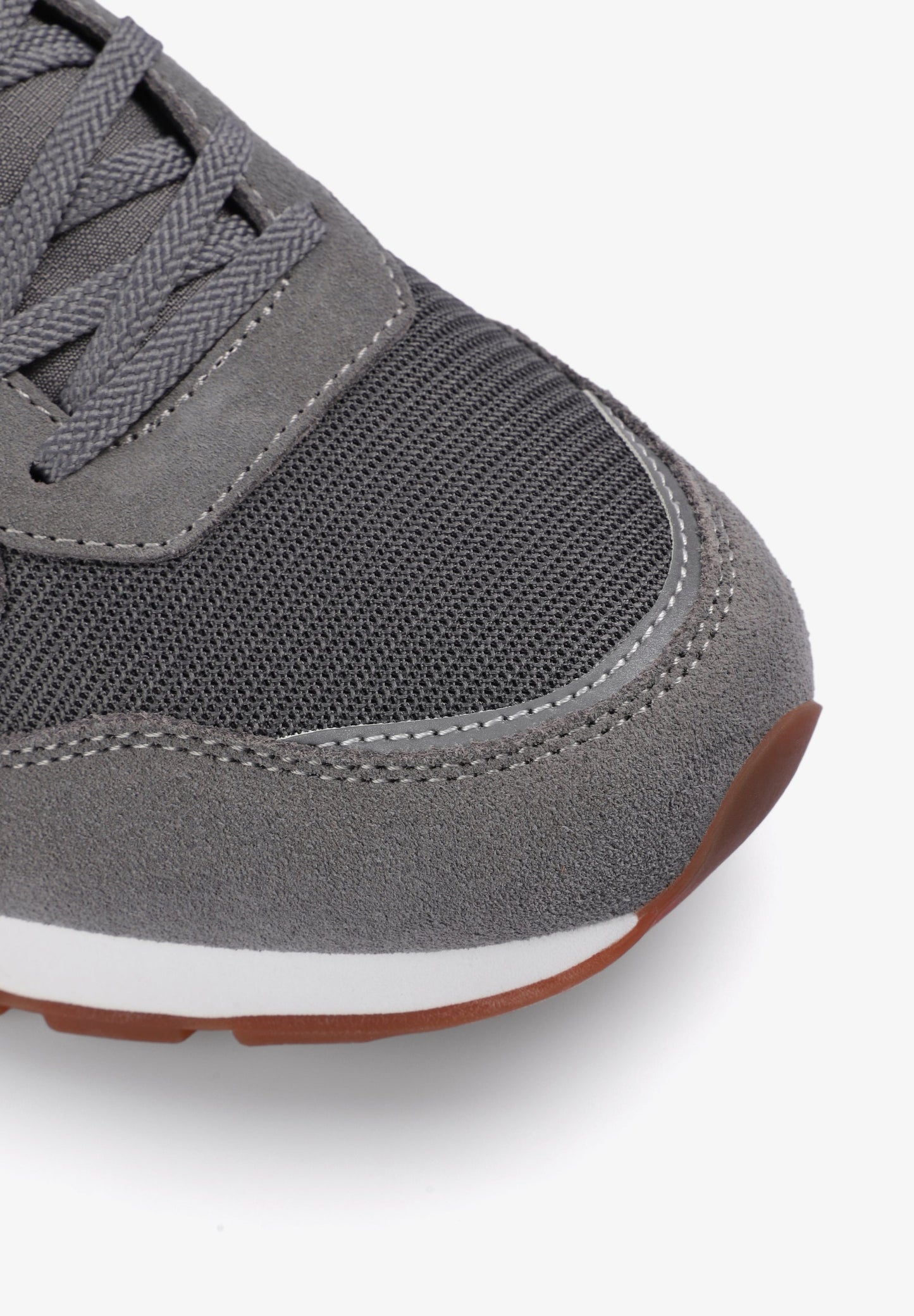 LEATHER SKULL SNEAKERS