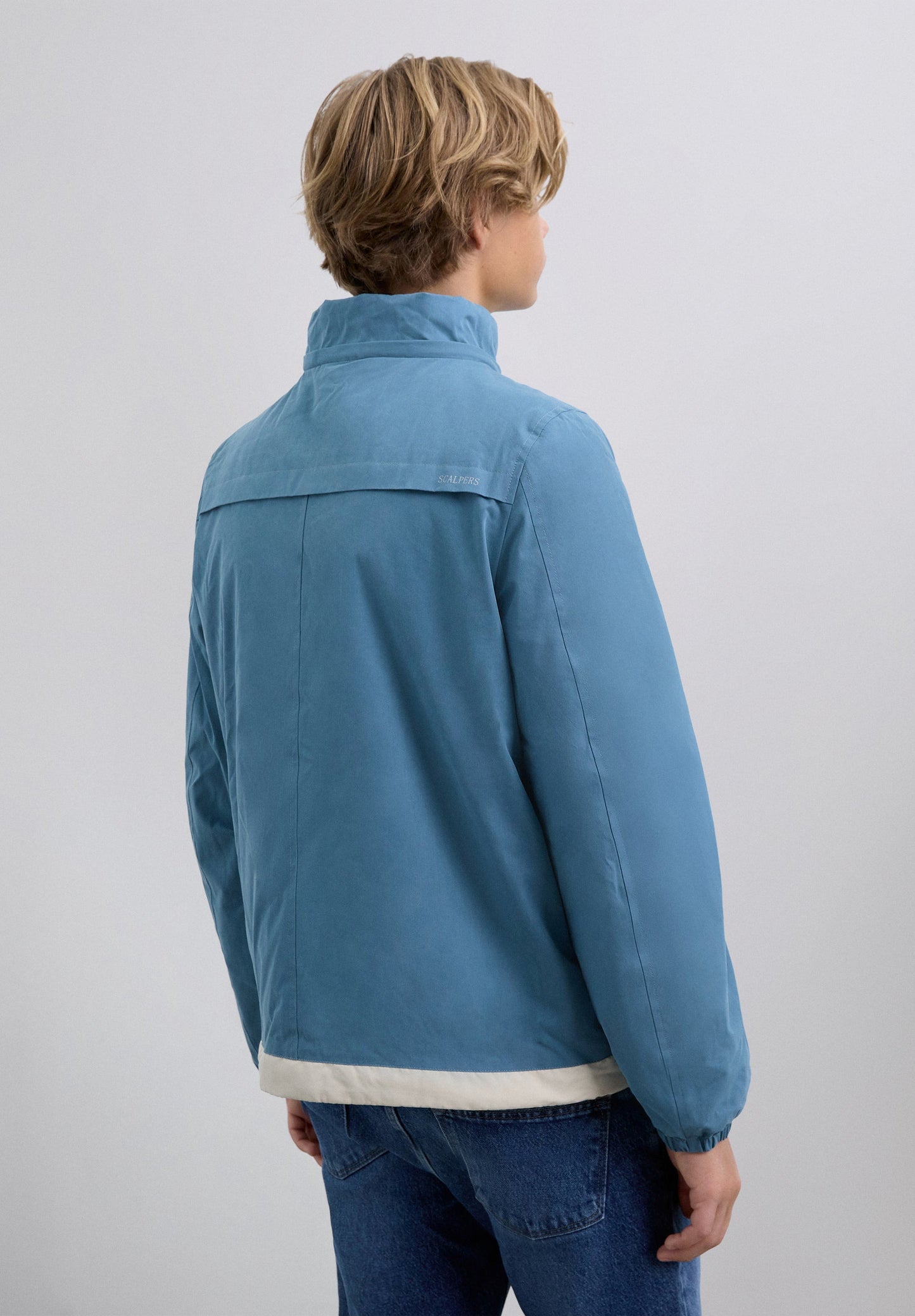 THREE-TONE COLOUR BLOCK JACKET