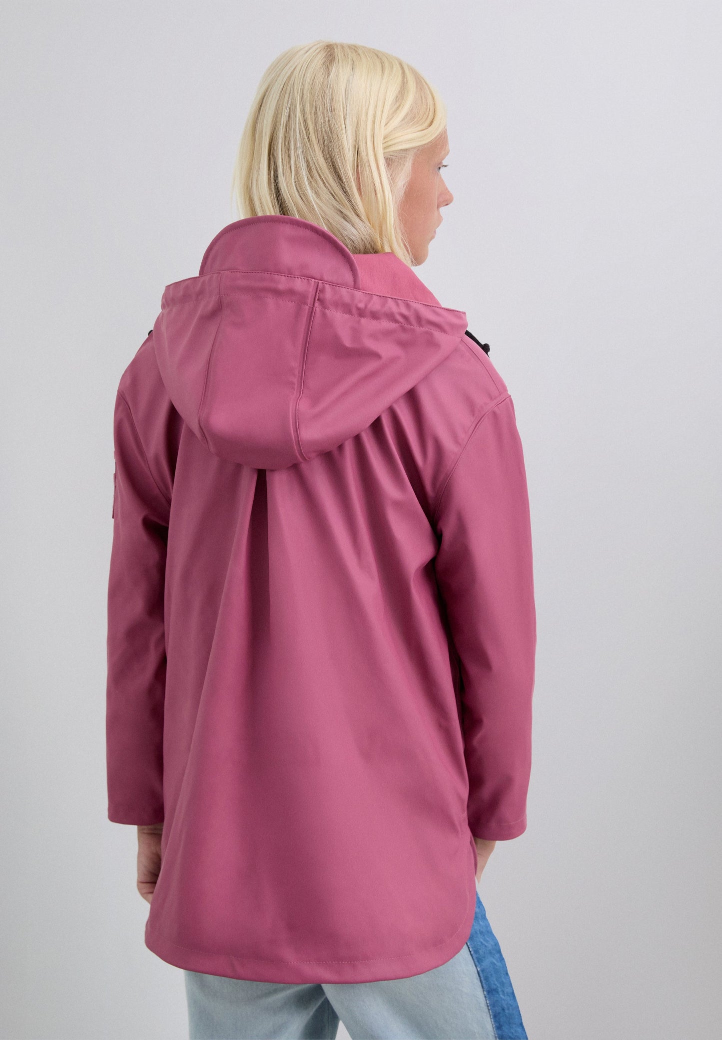 WATERPROOF JACKET