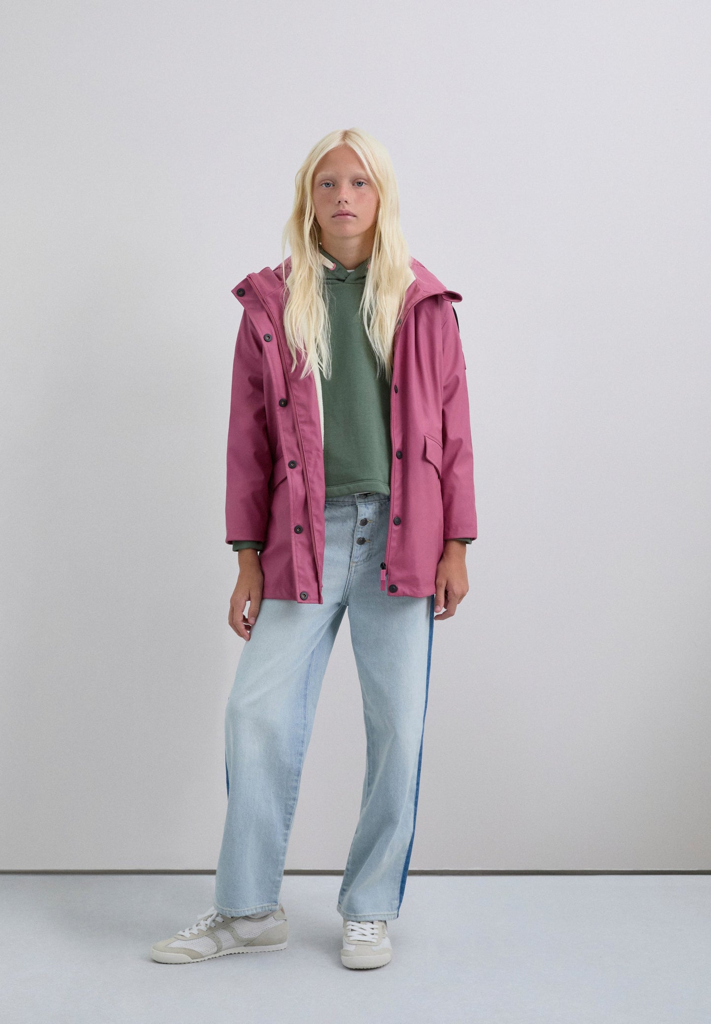 WATERPROOF JACKET