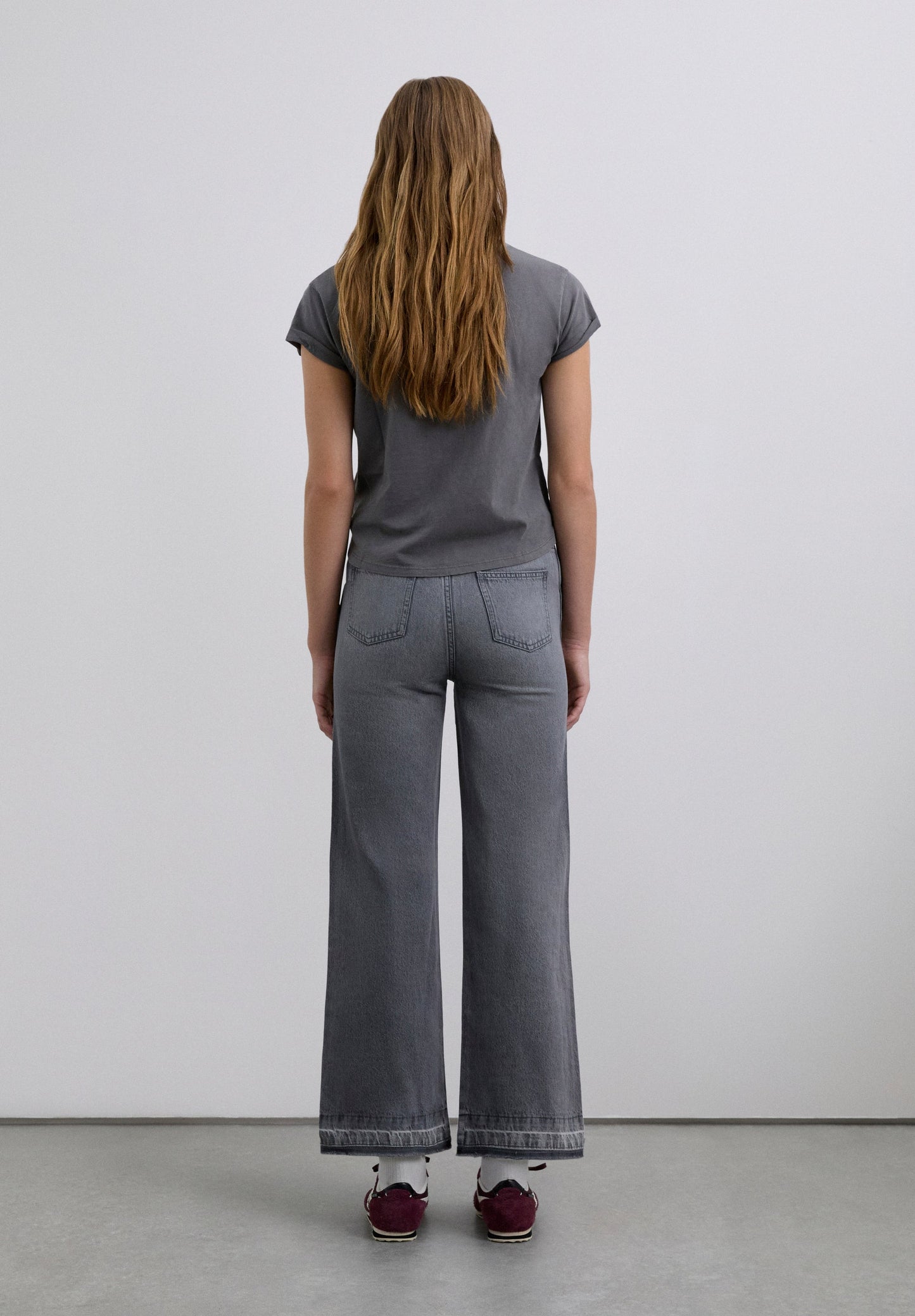 LEATHER LOAFERS WITH APRON