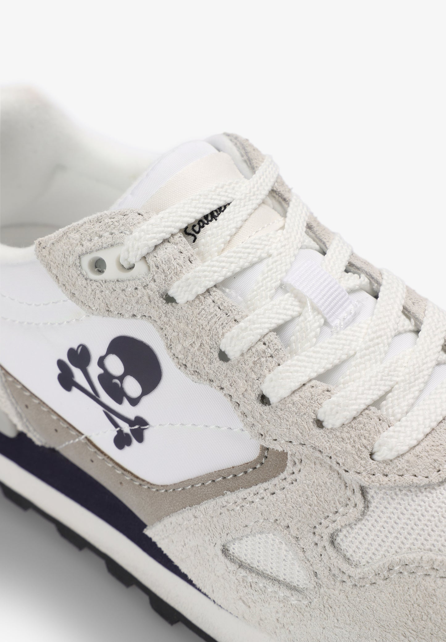 LEATHER SNEAKERS WITH SIDE SKULL