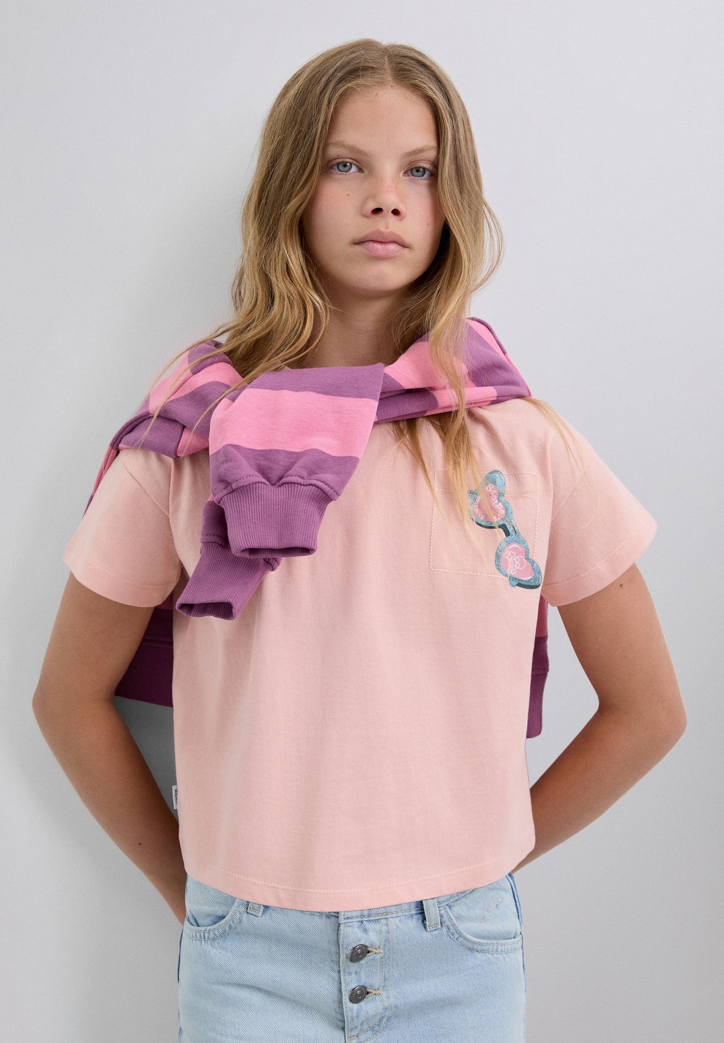 T-SHIRT WITH PRINT ON THE BACK