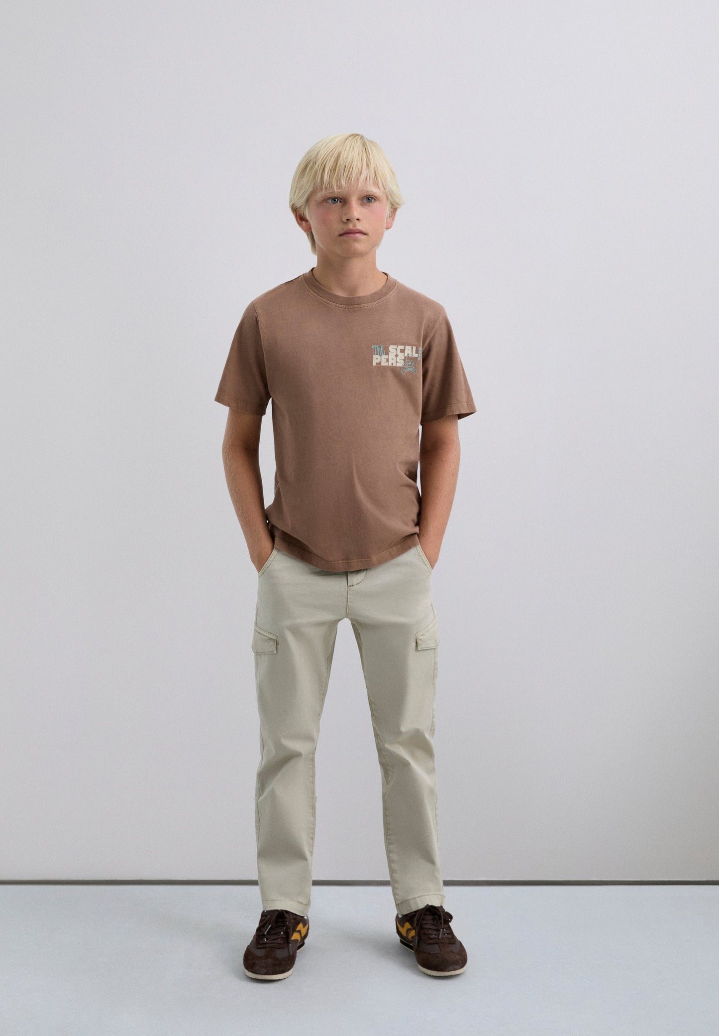 T-SHIRT WITH LOGO PRINT