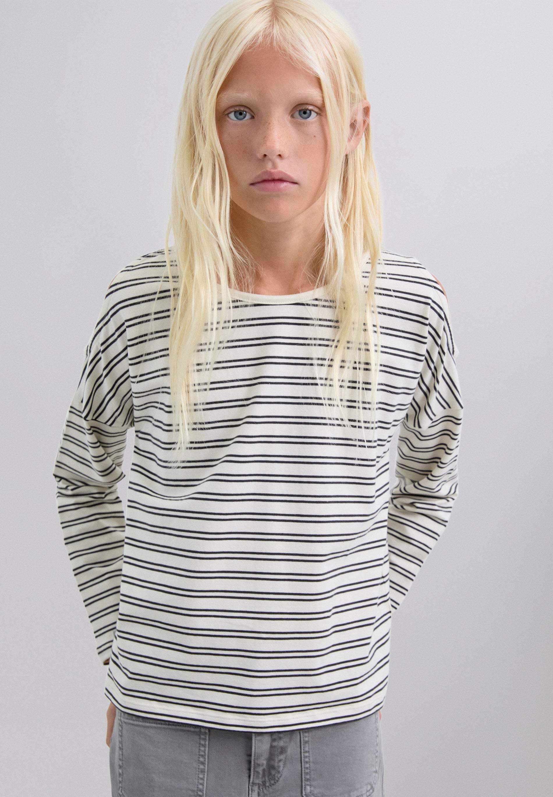 SKULL AND STRIPES T-SHIRT