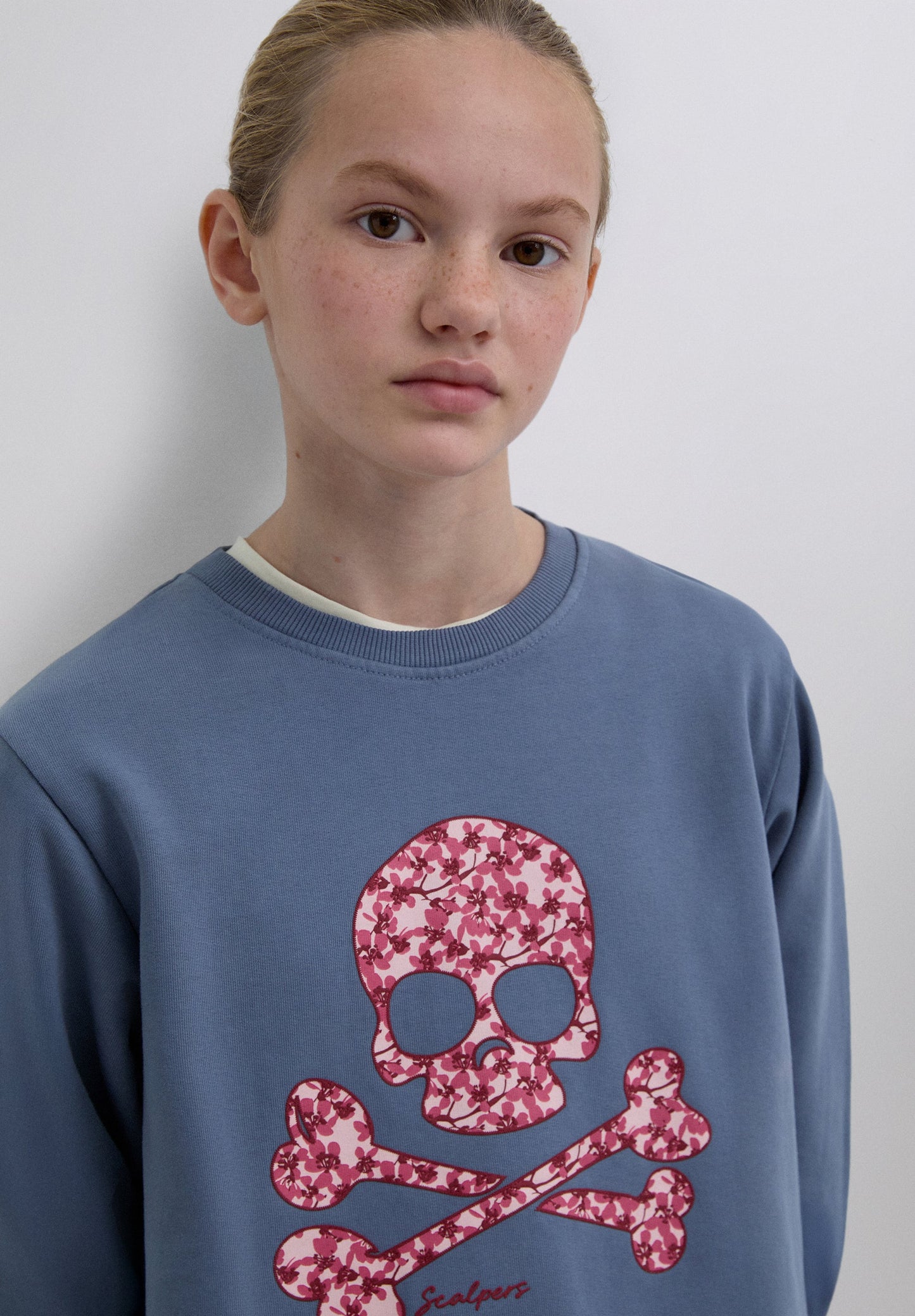 FLORAL PRINT SWEATSHIRT