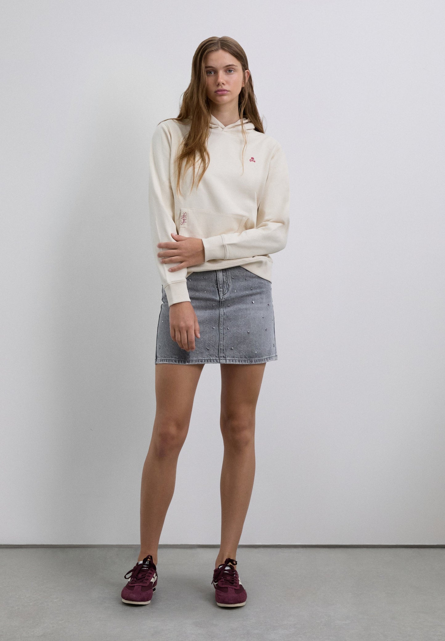 HOODIE WITH EMBROIDERED SKULL