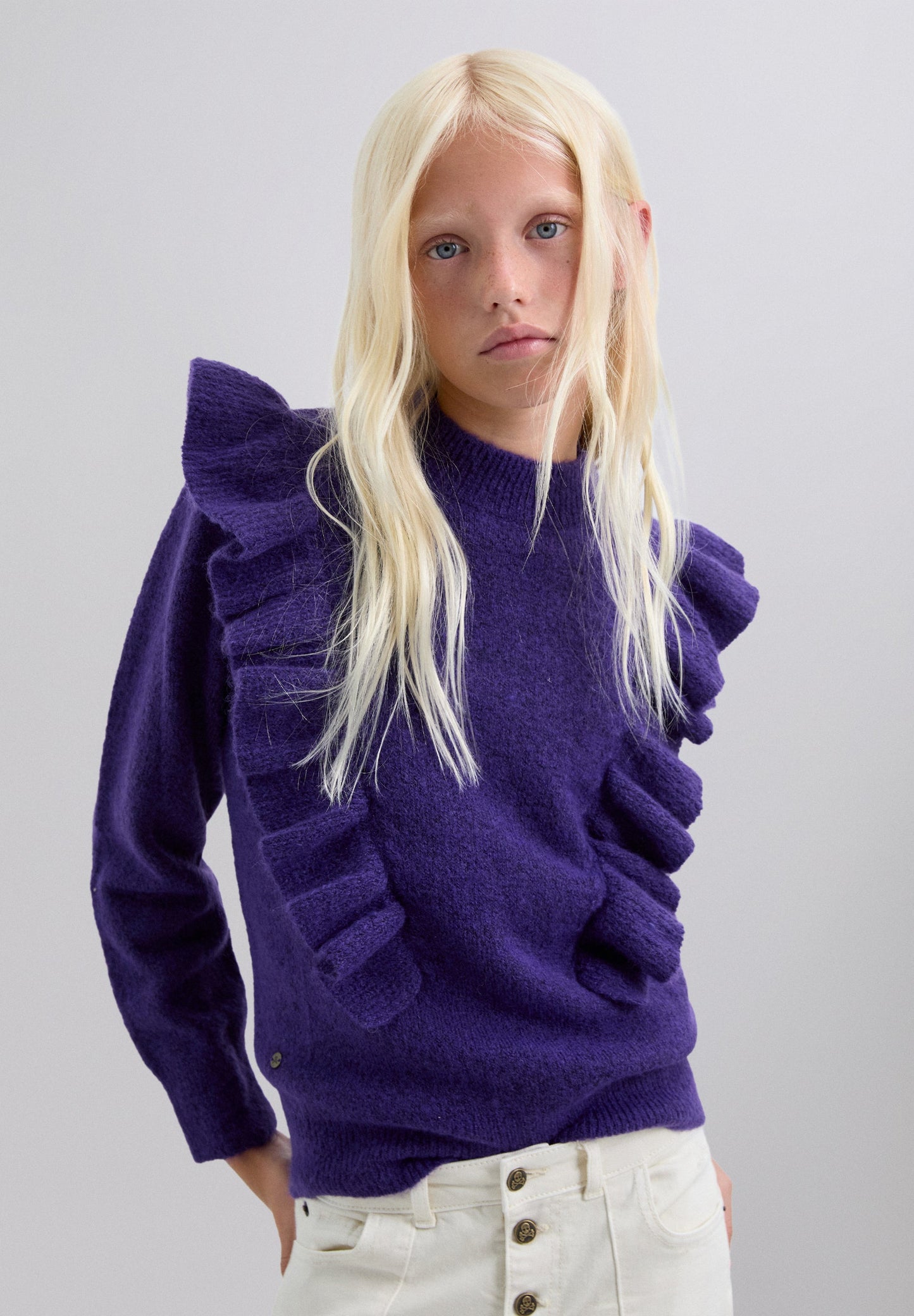 SWEATER WITH RUFFLES