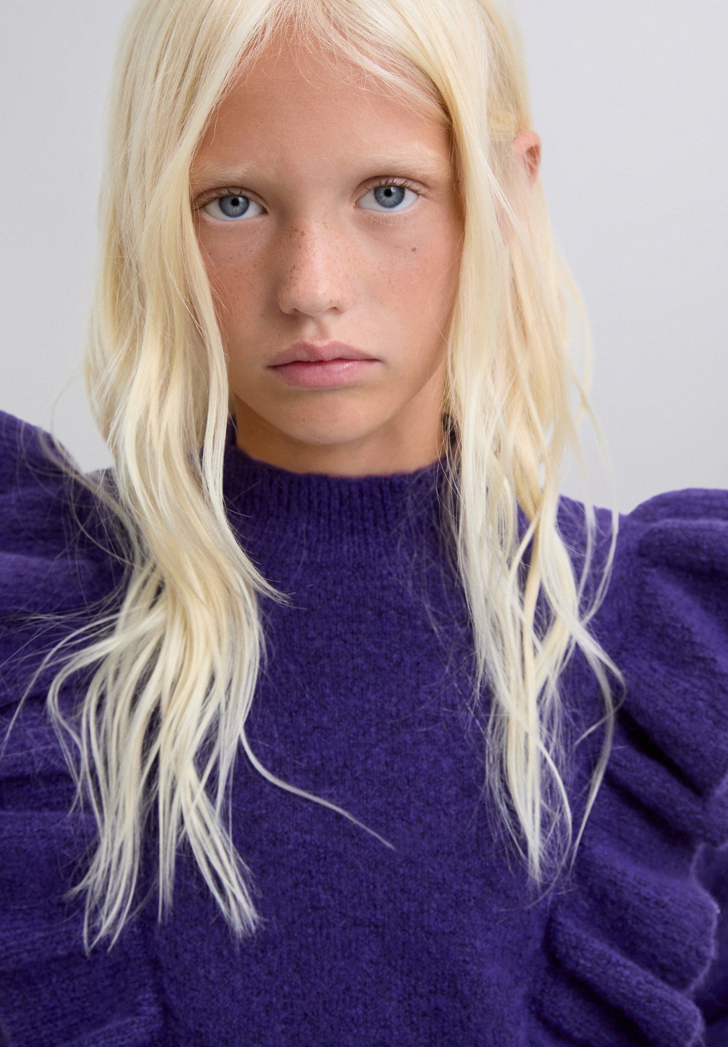 SWEATER WITH RUFFLES