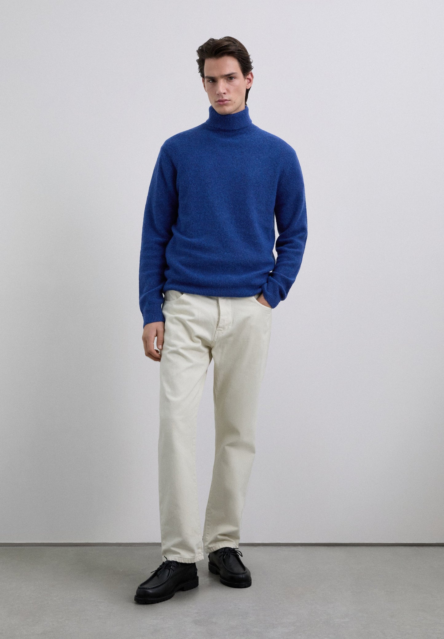 ROLL NECK WOOL SWEATER