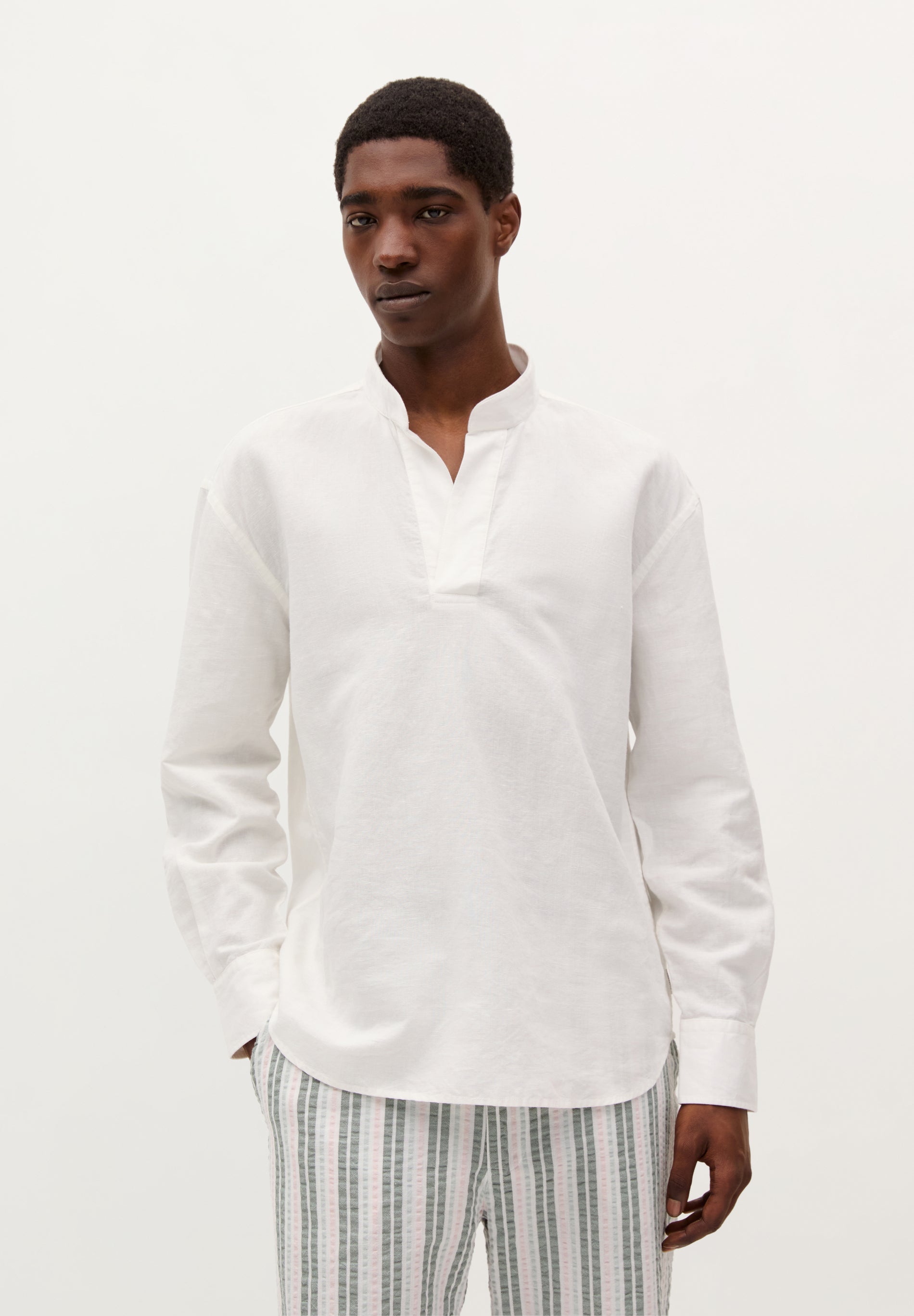 SCMOMENTOMAO OE SHIRT