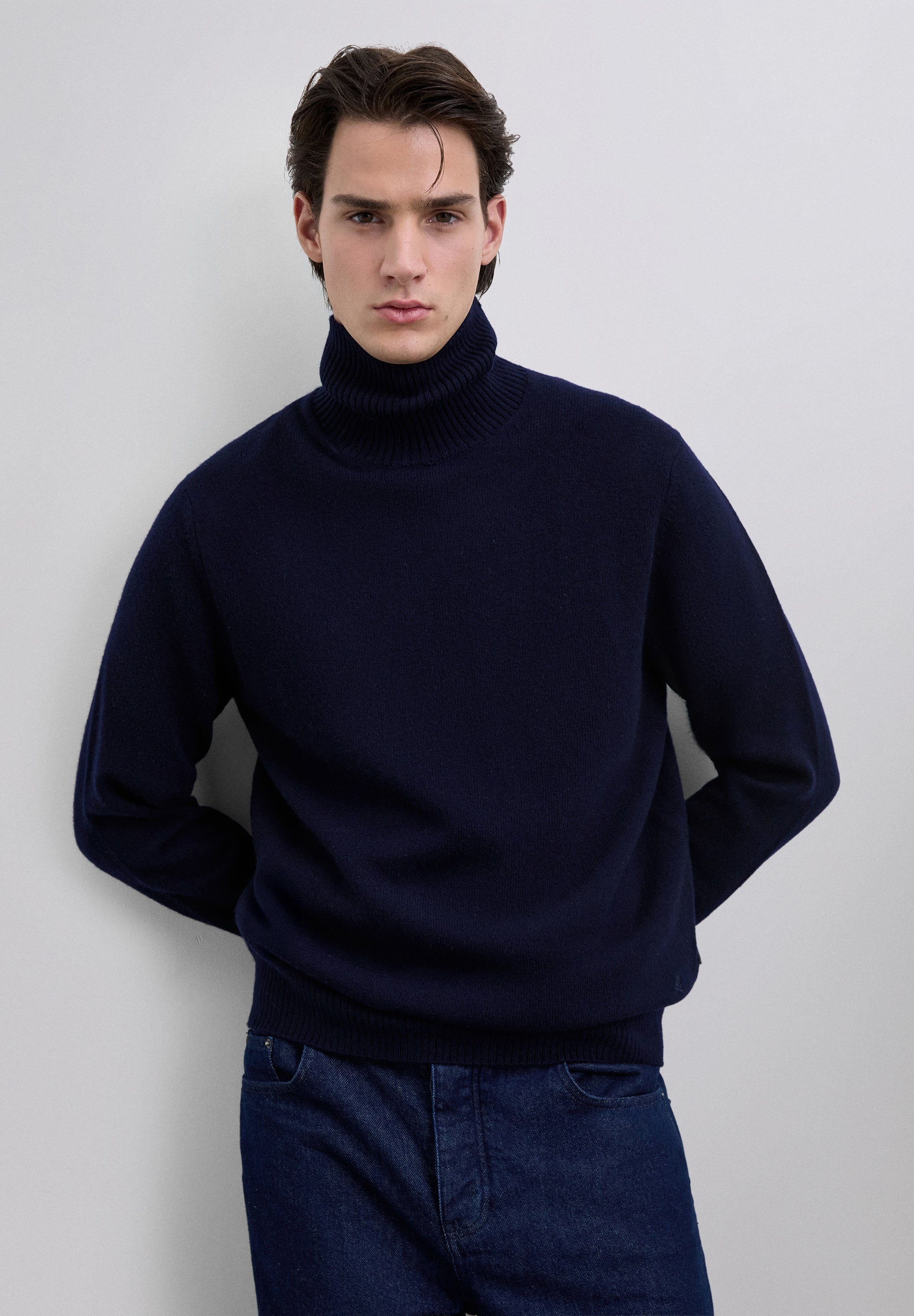 HIGH NECK WOOL SWEATER