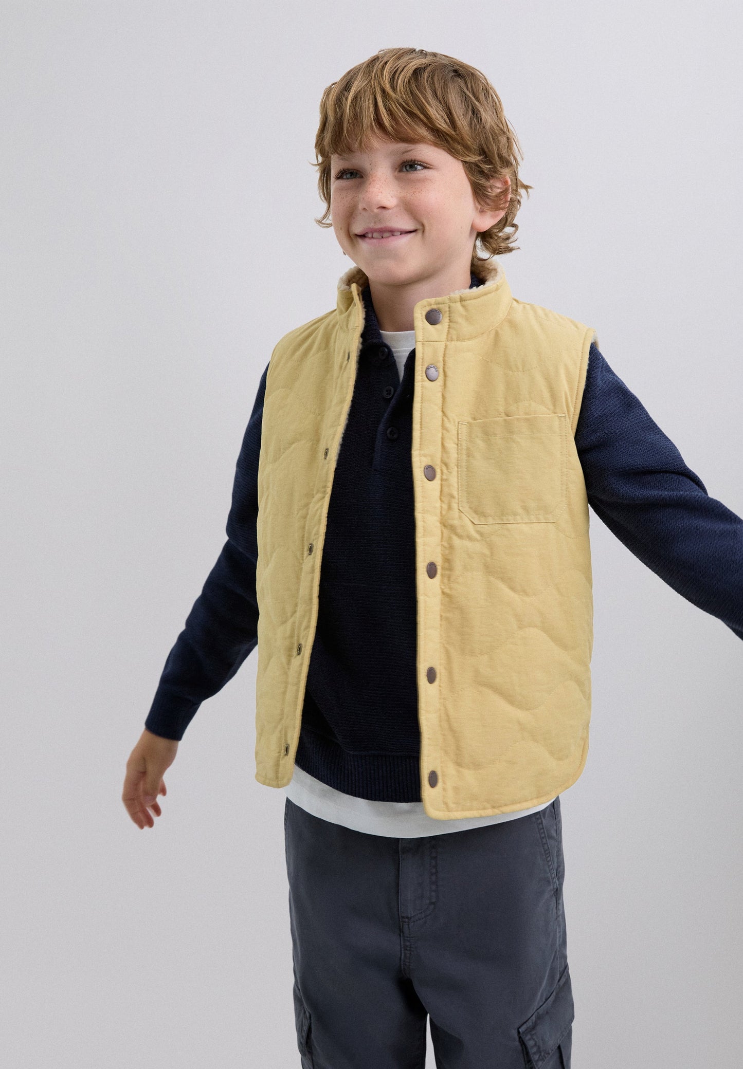 PUFFER GILET WITH POCKET