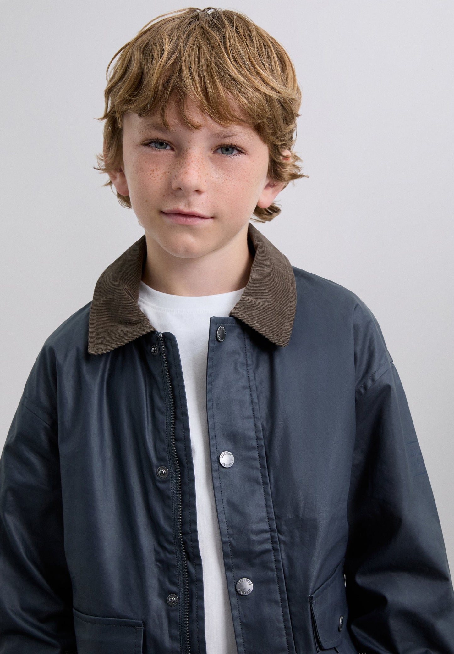 JACKET WITH CONTRAST CORDUROY COLLAR