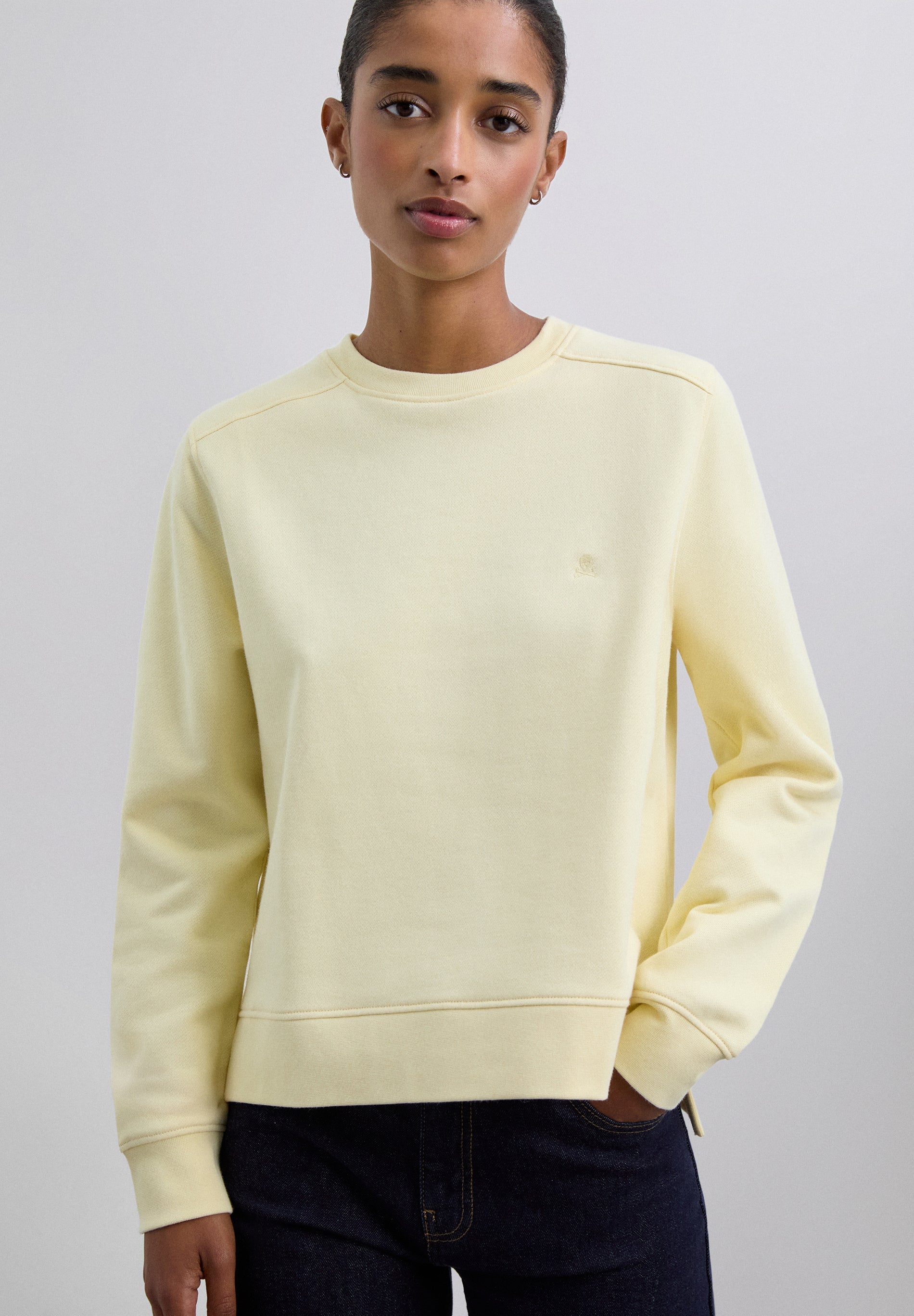 BASIC SKULL SWEATSHIRT