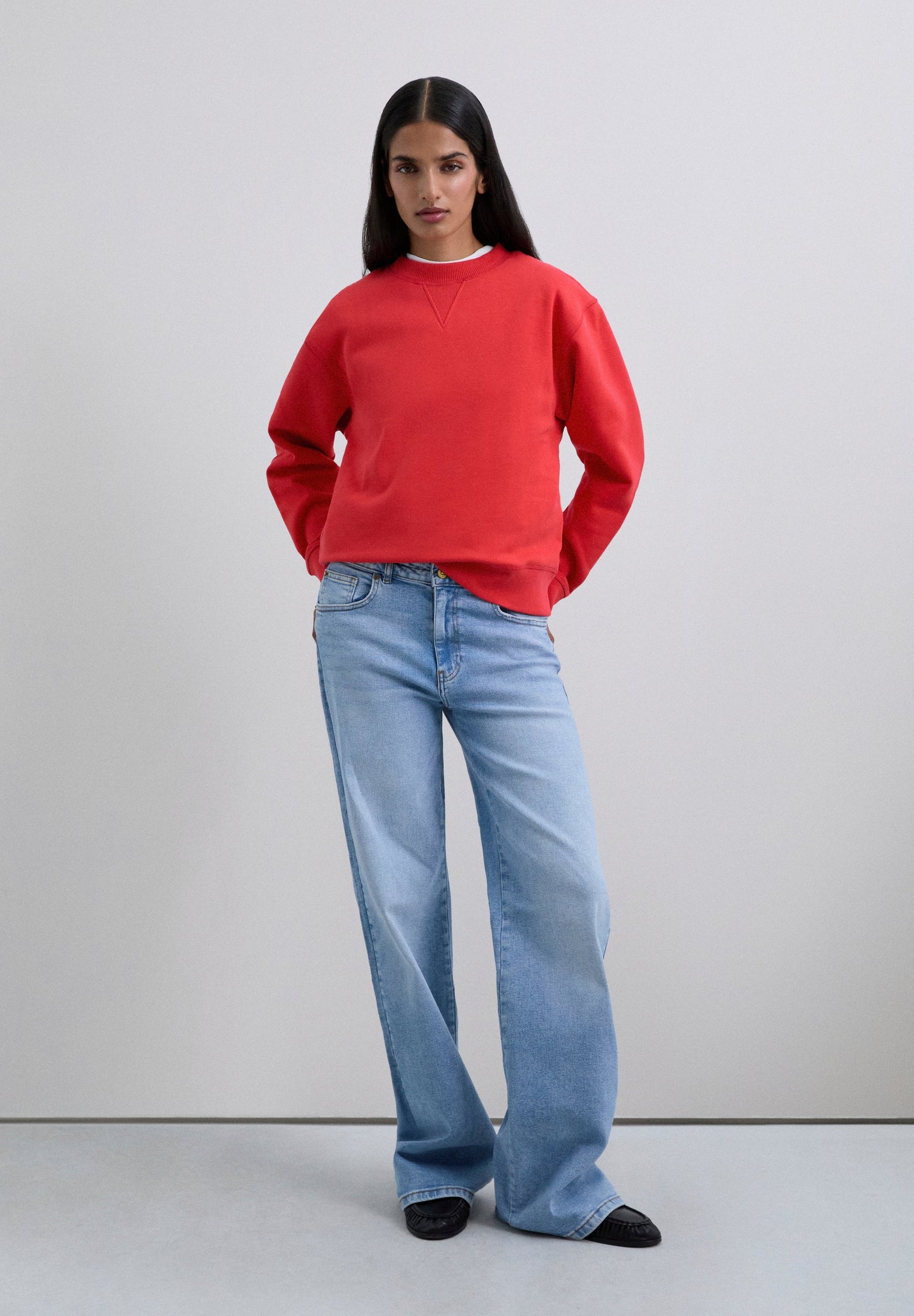 SWEATSHIRT WITH GLITTER SKULL ON THE BACK