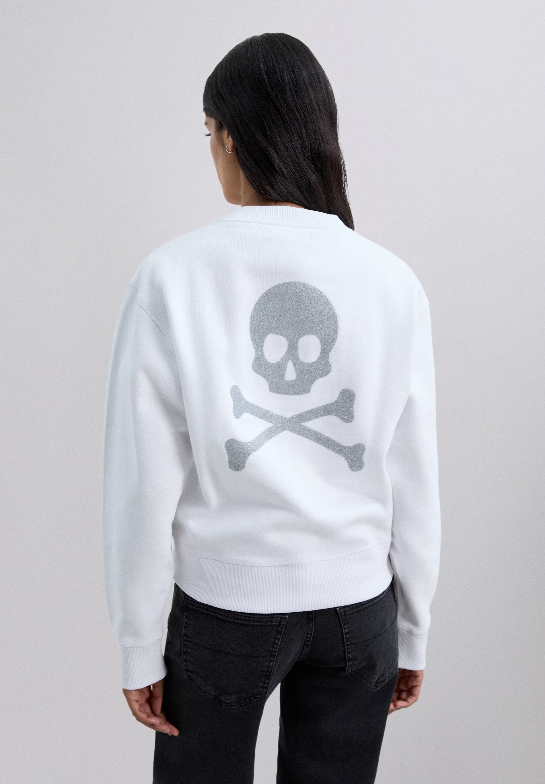 SWEATSHIRT WITH GLITTER SKULL ON THE BACK