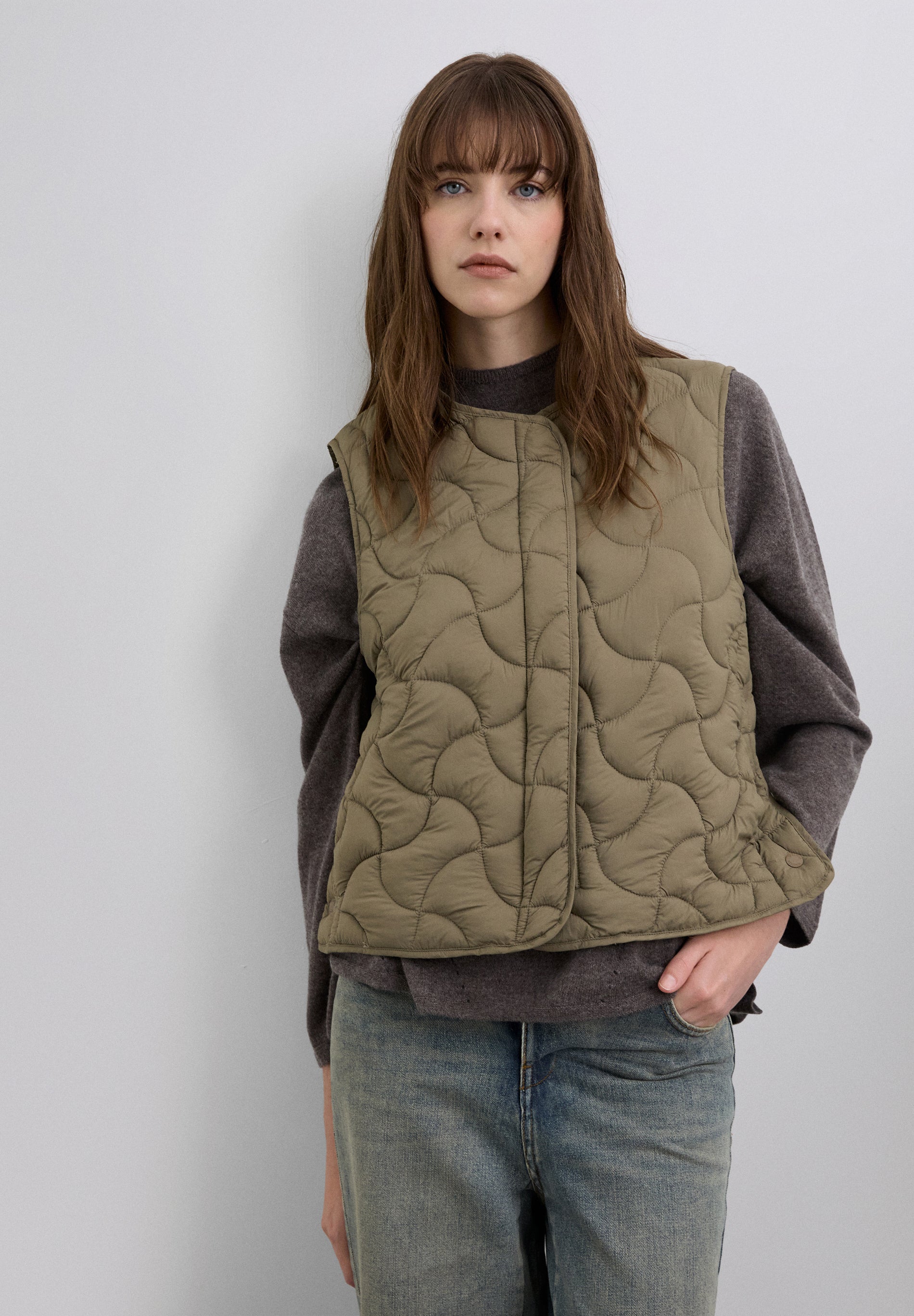 REGULAR FIT QUILTED GILET