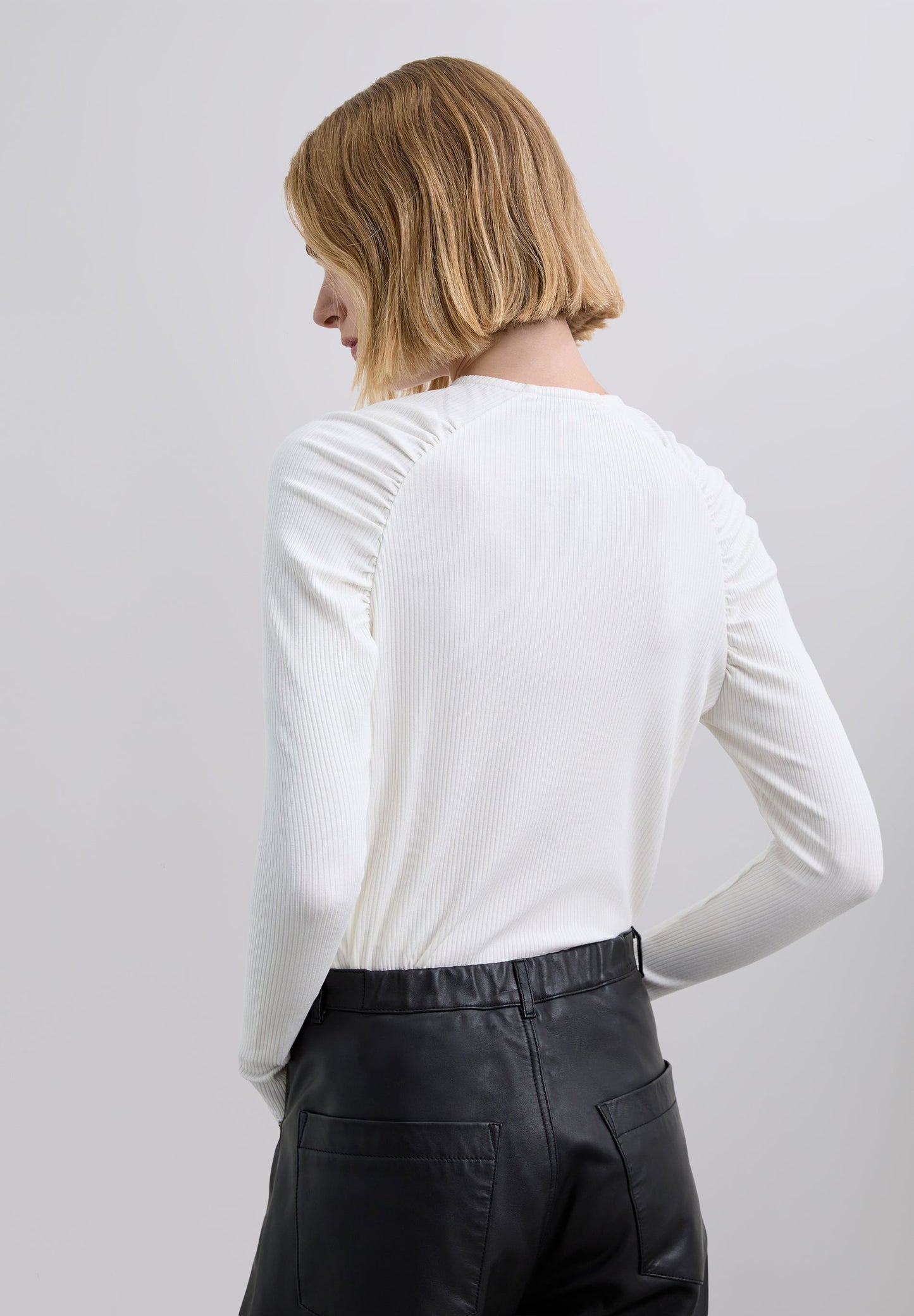 RIBBED T-SHIRT WITH GATHERED SHOULDER DETAIL