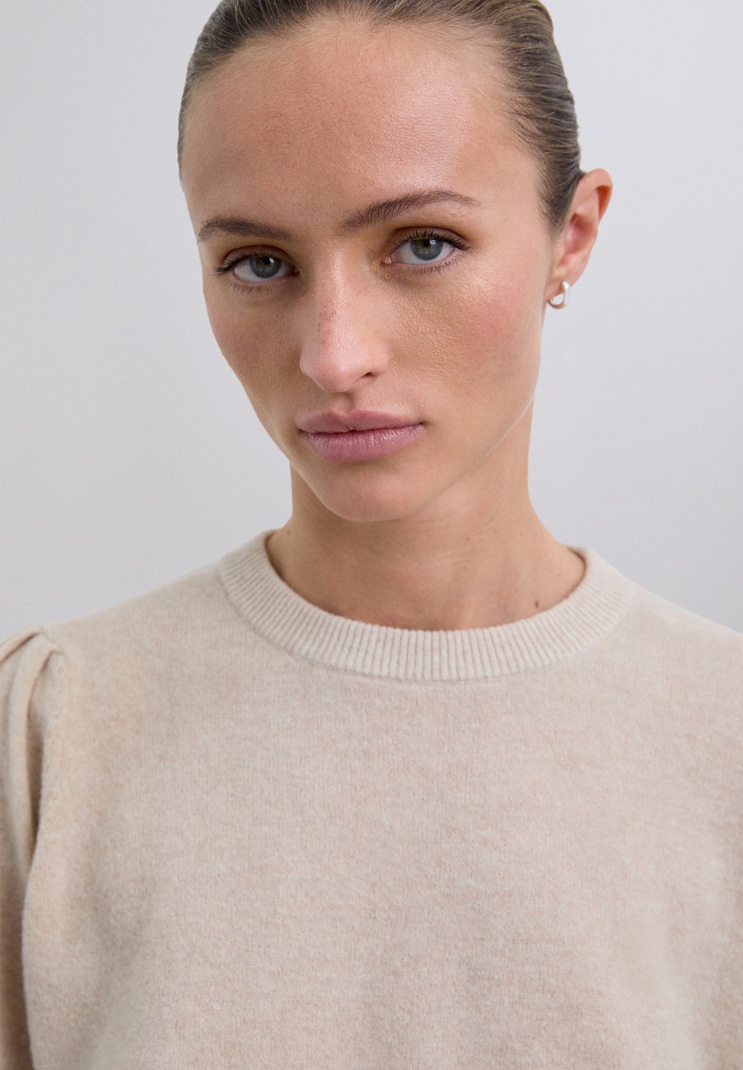 SWEATER WITH PUFFED SLEEVES