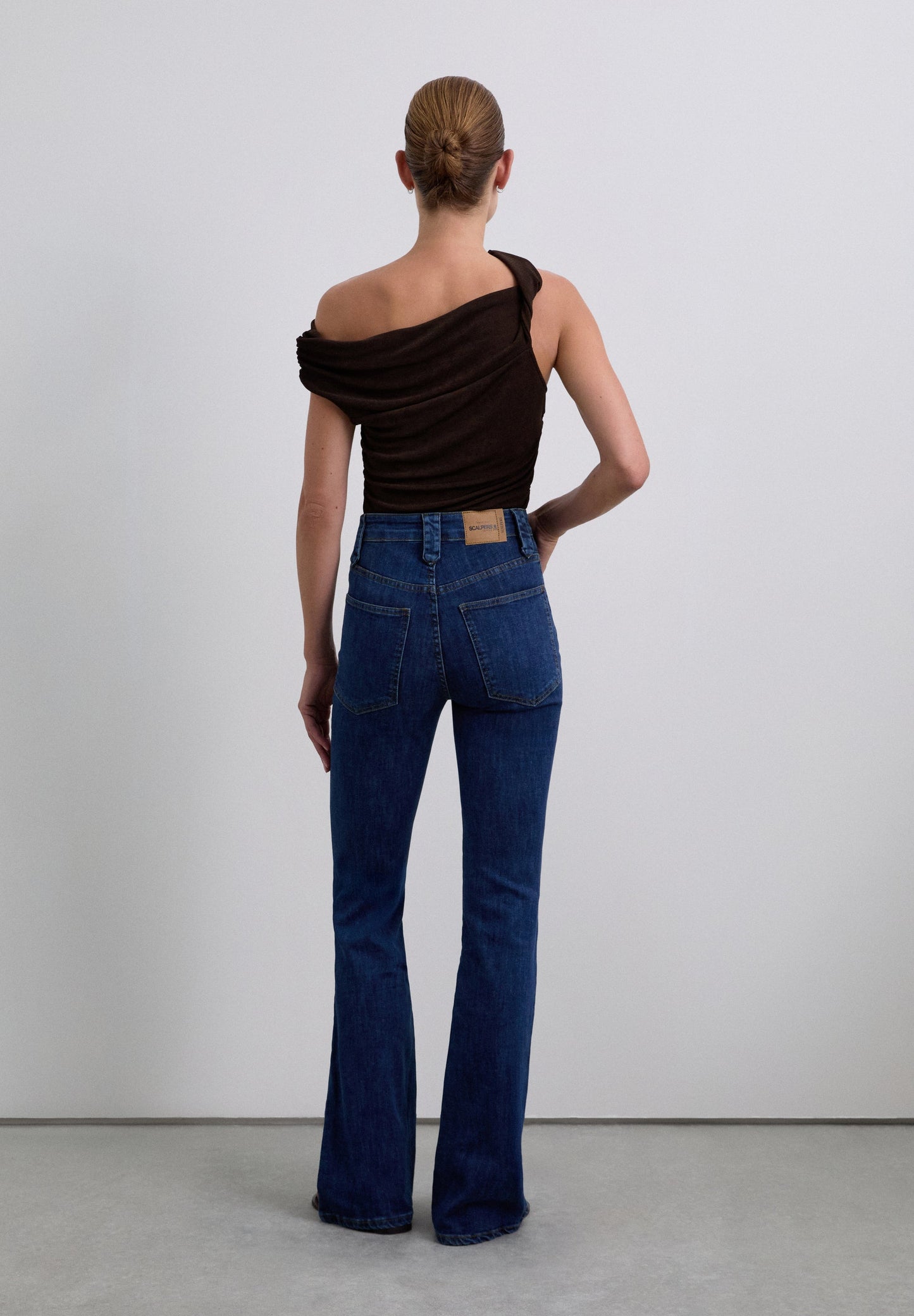 BOOTCUT JEANS