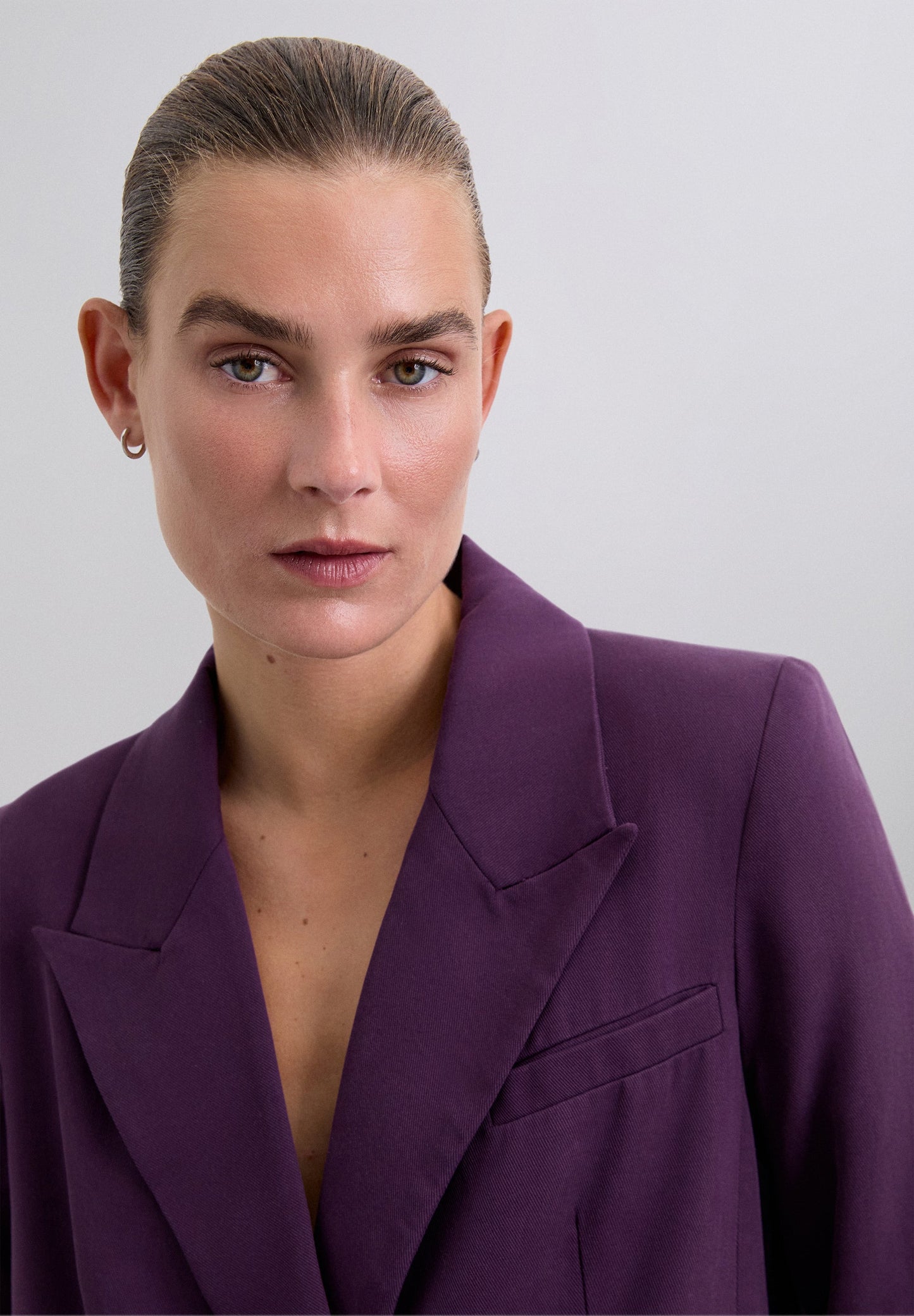 DOUBLE-BREASTED BLAZER