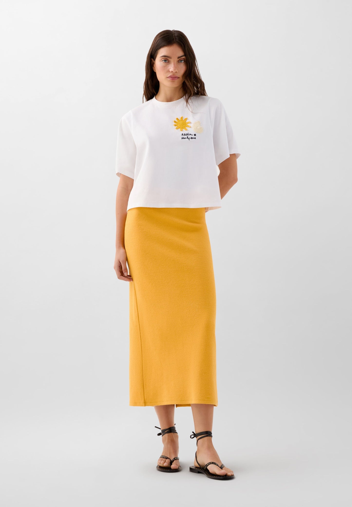 EMBROIDERED DETAIL T-SHIRT | ROBIN X SCALPERS