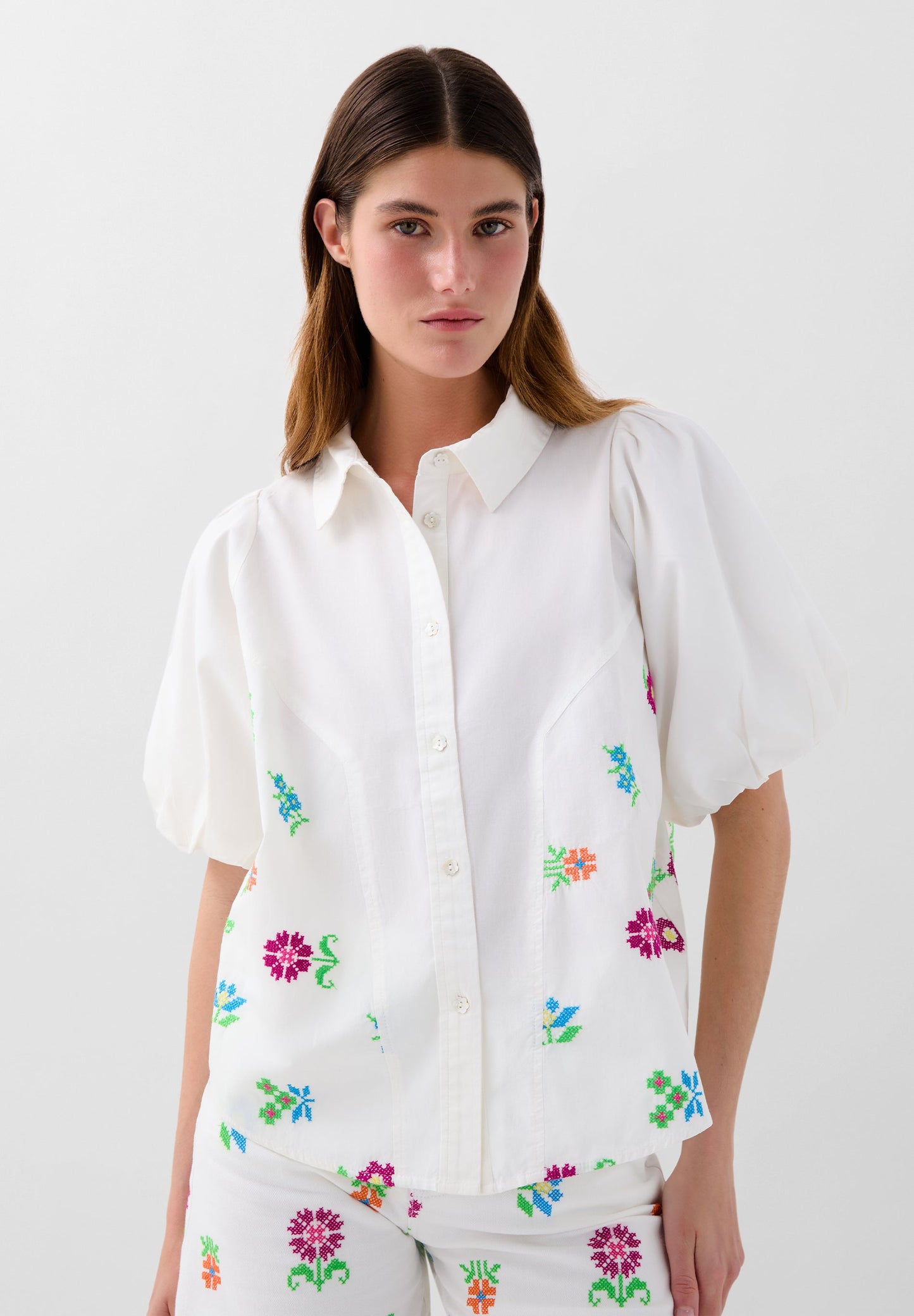 COTTON SHIRT WITH EMBROIDERED DETAILS
