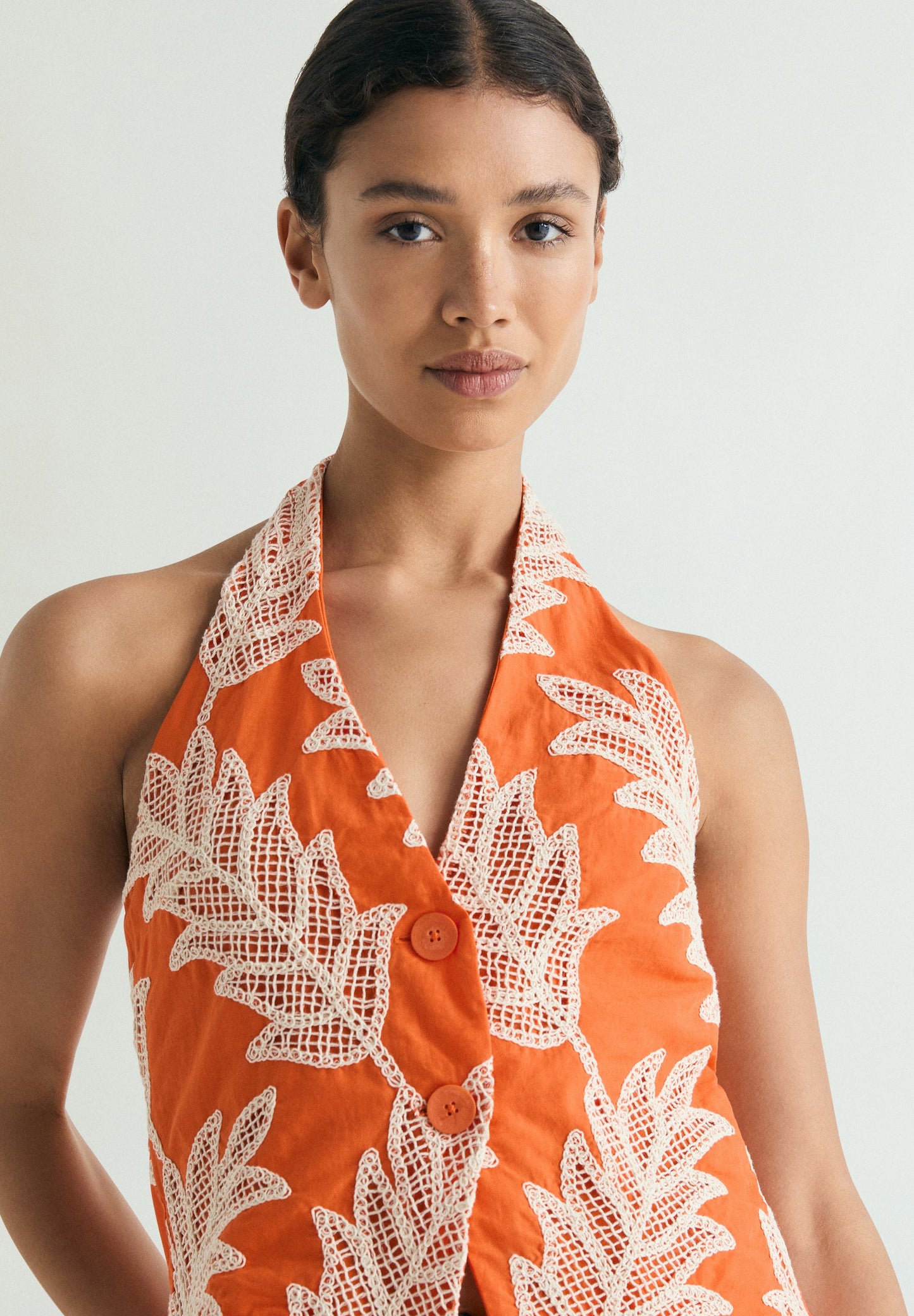 HALTER TOP WITH EMBROIDERY