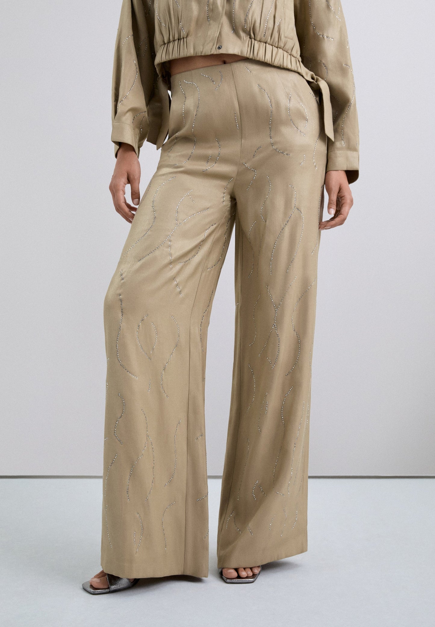 FLOWING TROUSERS WITH RHINESTONES