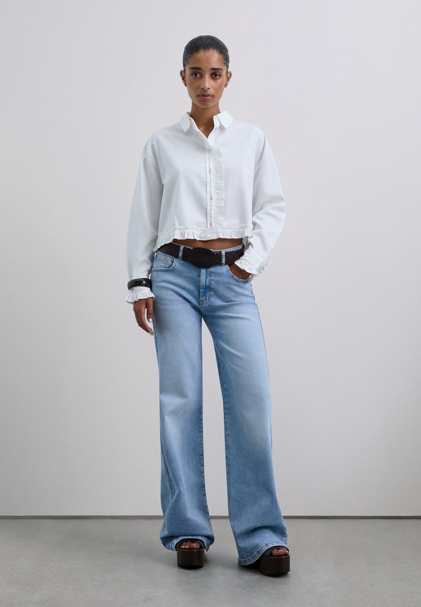 GATHERED CROPPED SHIRT